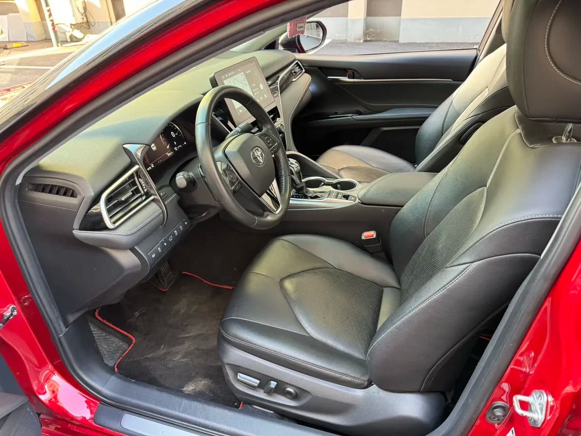 Toyota Camry 2021 г. 76293 км. — фото 20