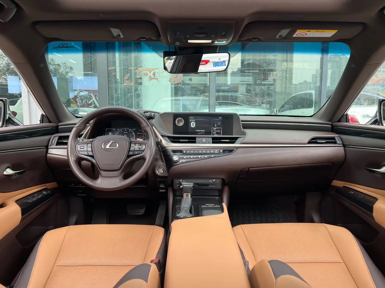 Lexus ES 2021 г. 69035 км. — фото 17