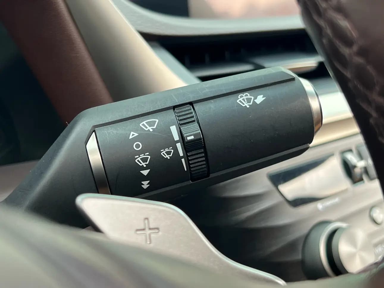 Lexus ES 2021 г. 69035 км. — фото 25