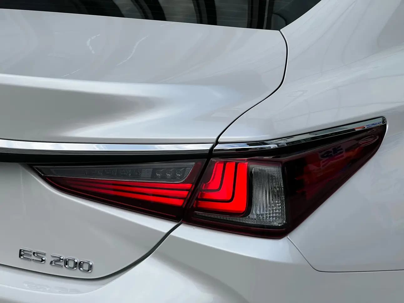 Lexus ES 2021 г. 69035 км. — фото 8