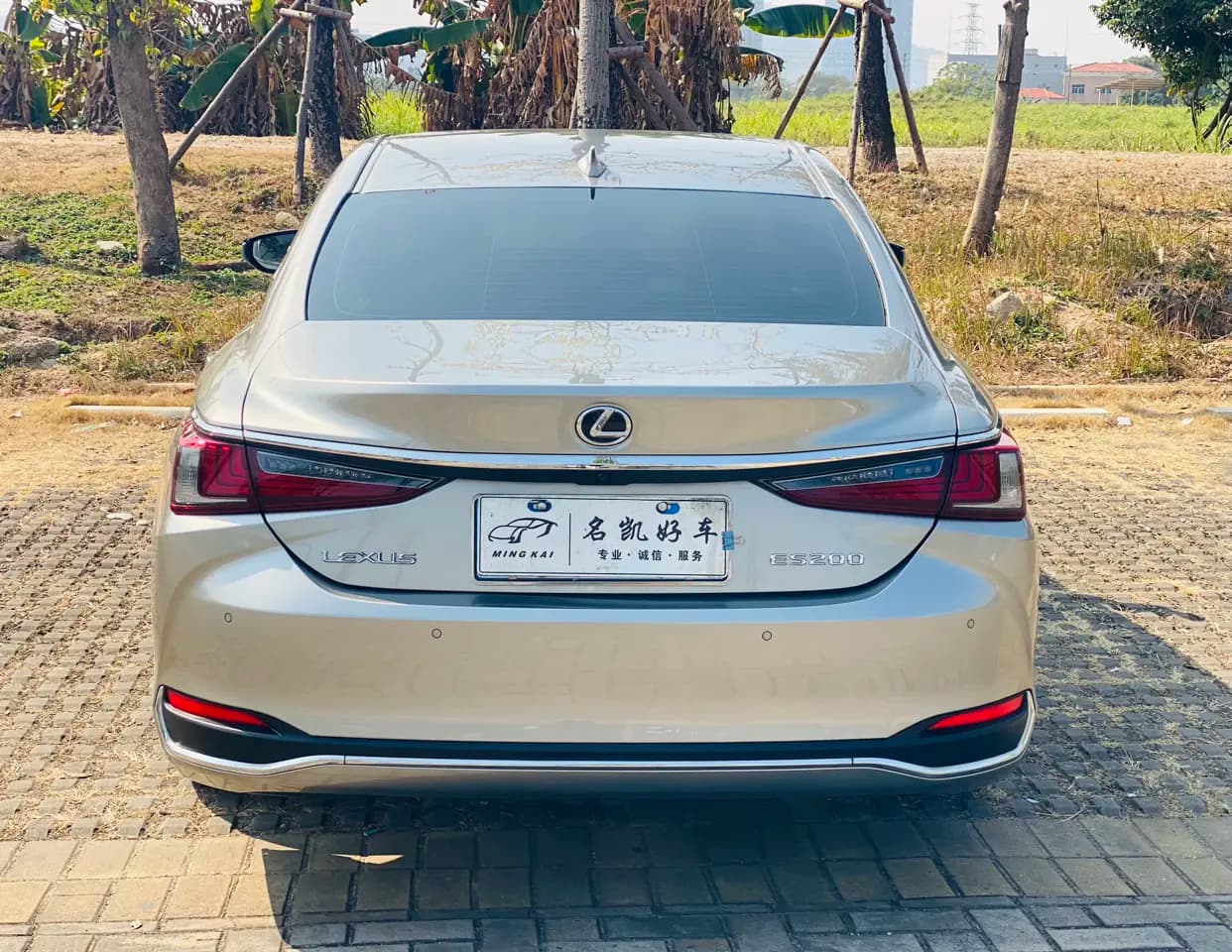 Lexus ES 2022 г. 56036 км. — фото 6