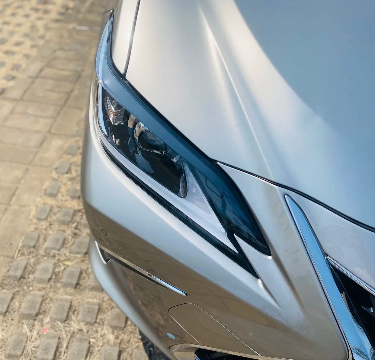 Lexus ES 2022 г. 56036 км. — фото 9