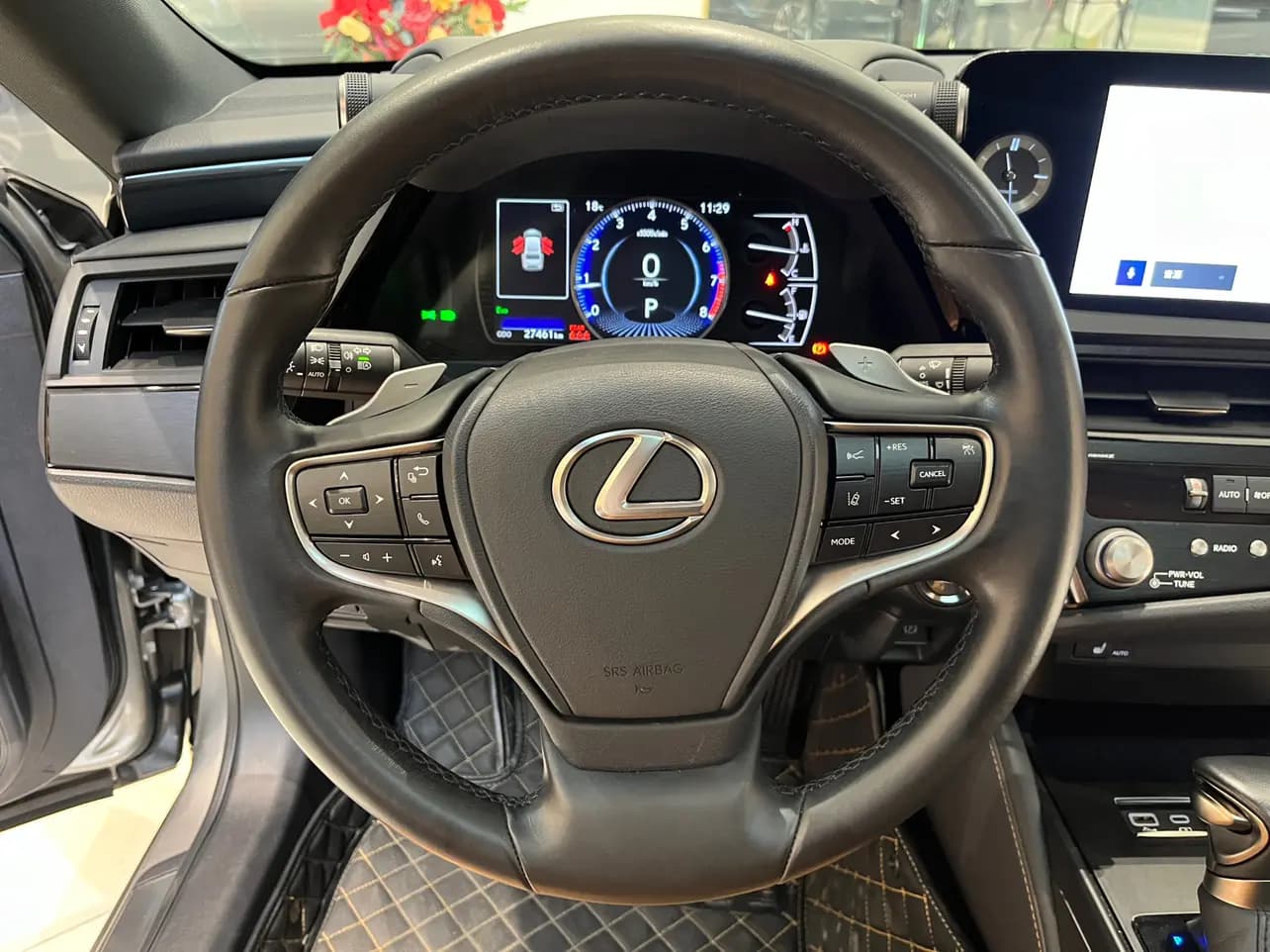 Lexus ES 2024 г. 26037 км. — фото 15