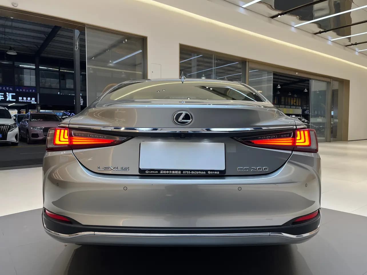 Lexus ES 2024 г. 26038 км. — фото 6
