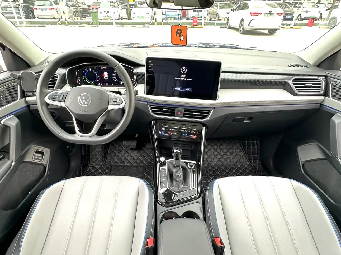 Volkswagen Tayron GTE 2024 г. 13023 км. — фото 7