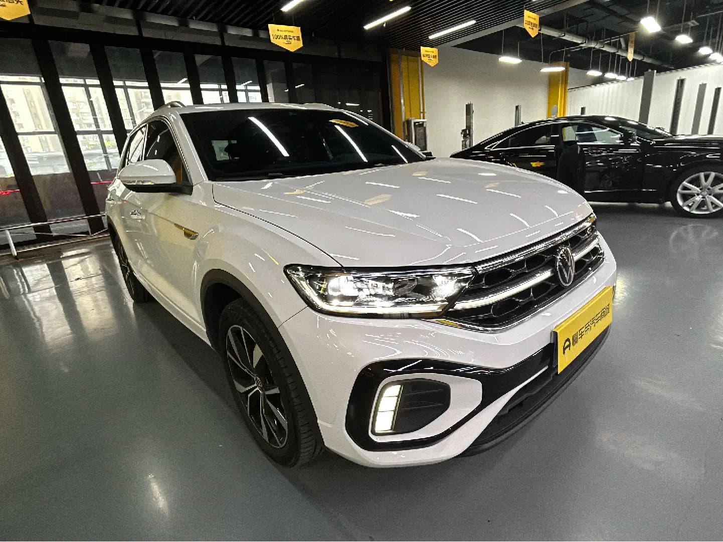 Volkswagen T-Roc 2024 г. 6700 км. — фото 4