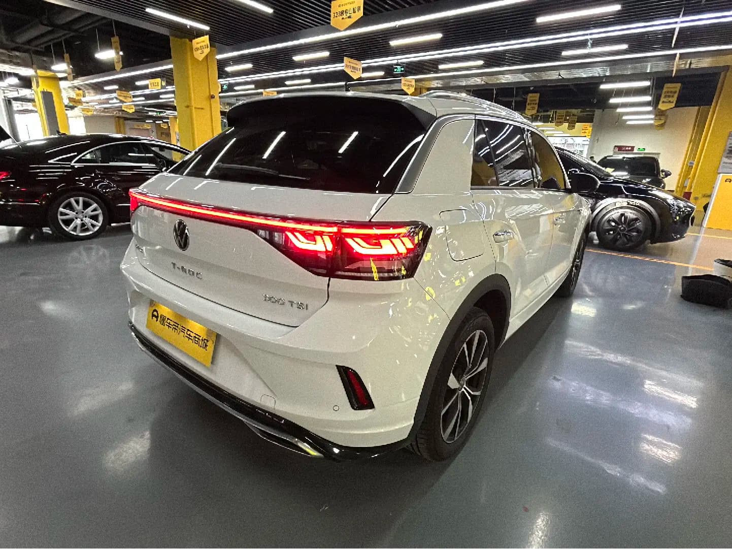 Volkswagen T-Roc 2024 г. 6700 км. — фото 6