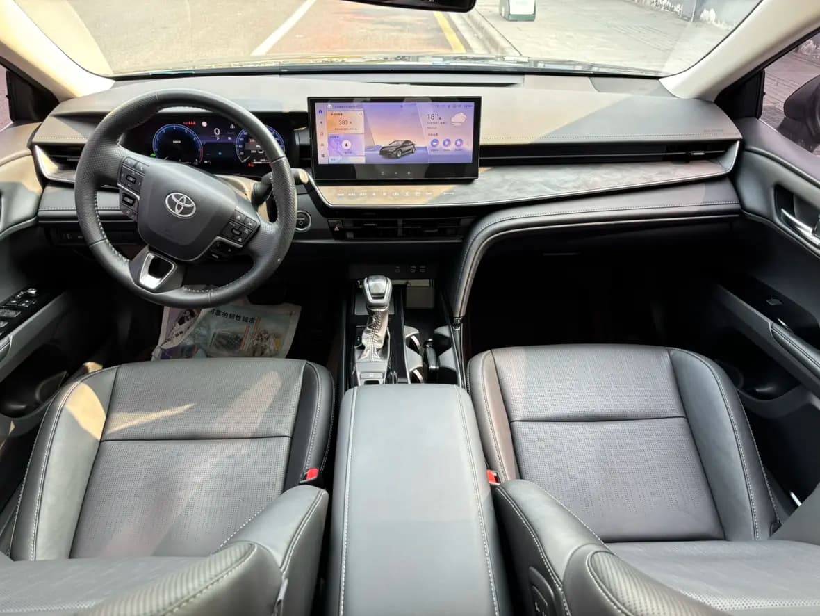 Toyota Camry 2025 г. 21995 км. — фото 11