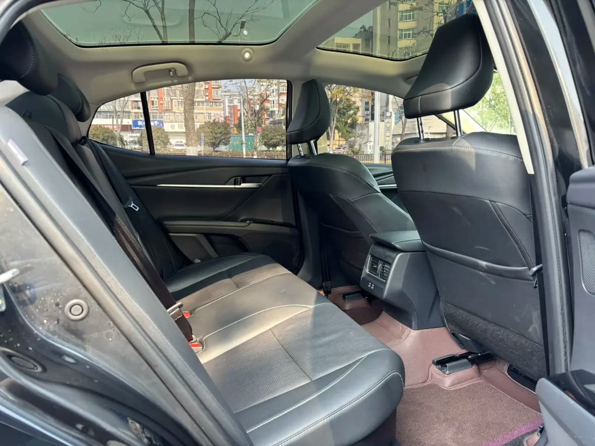 Toyota Camry 2025 г. 21995 км. — фото 17