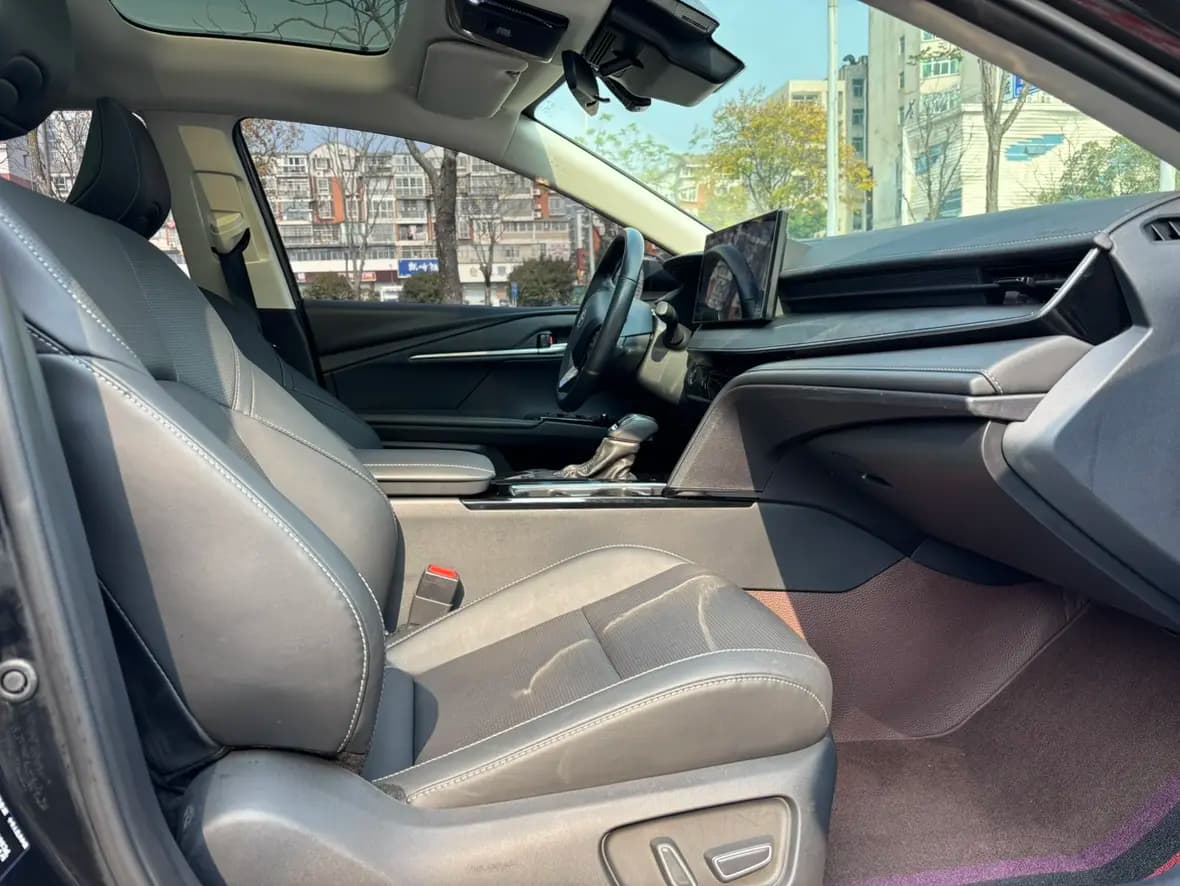 Toyota Camry 2025 г. 21995 км. — фото 19
