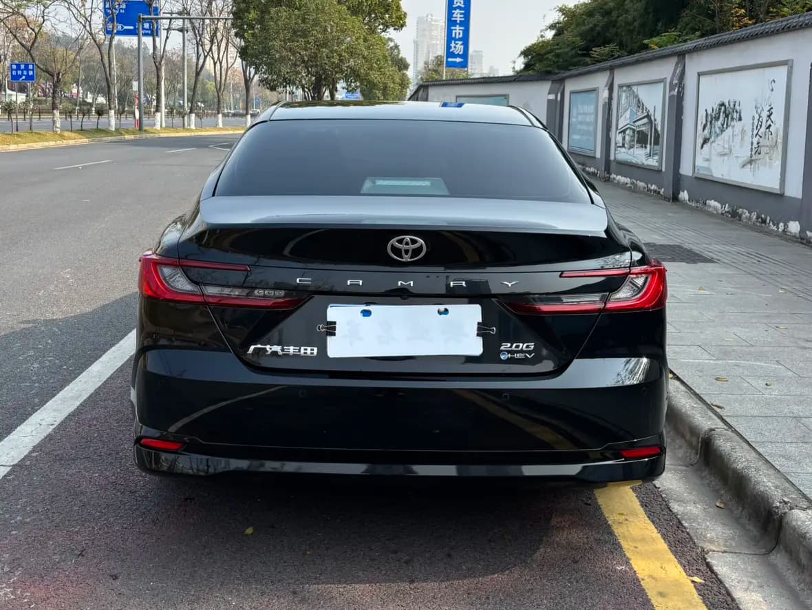 Toyota Camry 2025 г. 21995 км. — фото 4