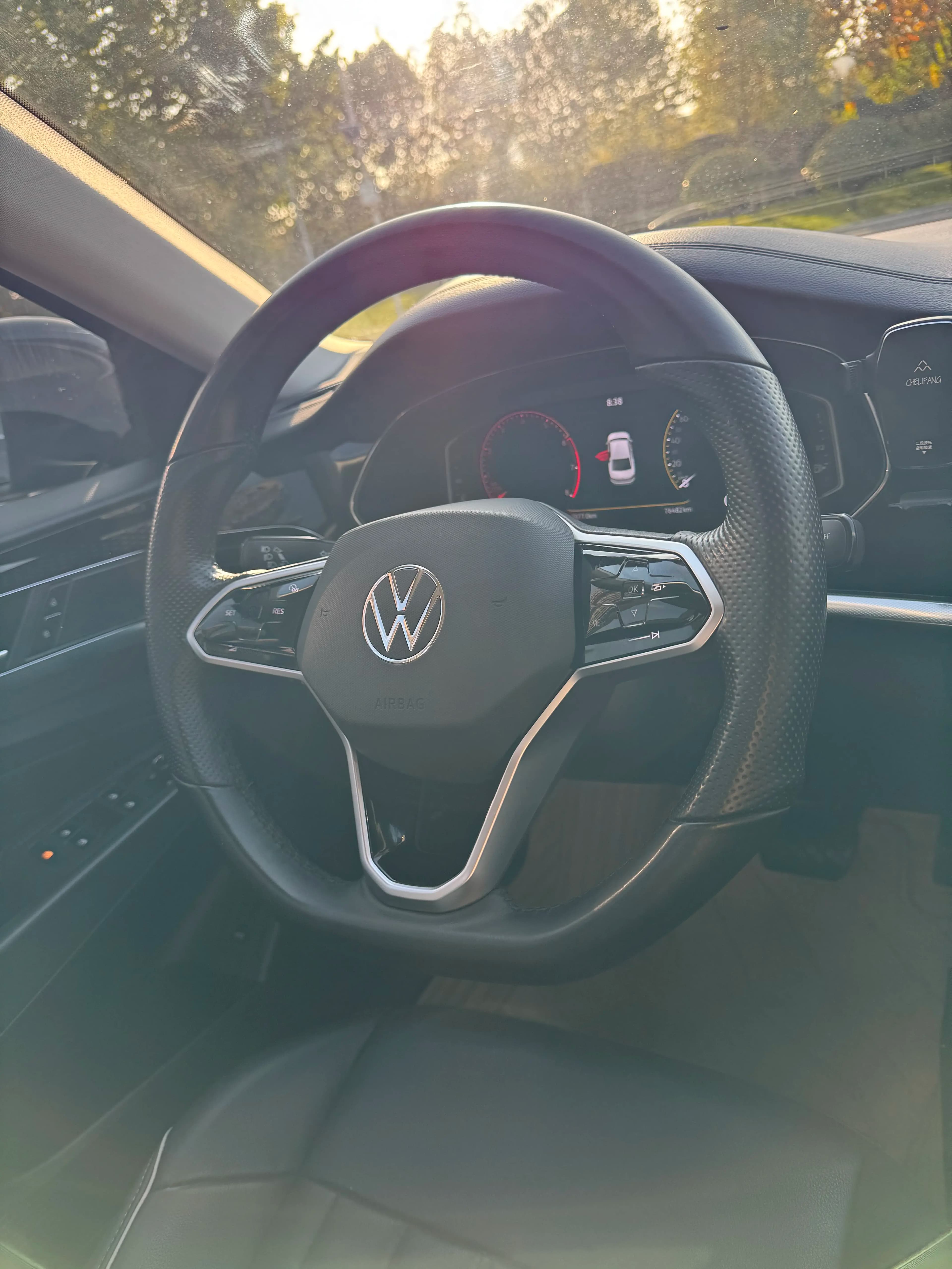 Volkswagen Passat 2022 г. 76105 км. — фото 5