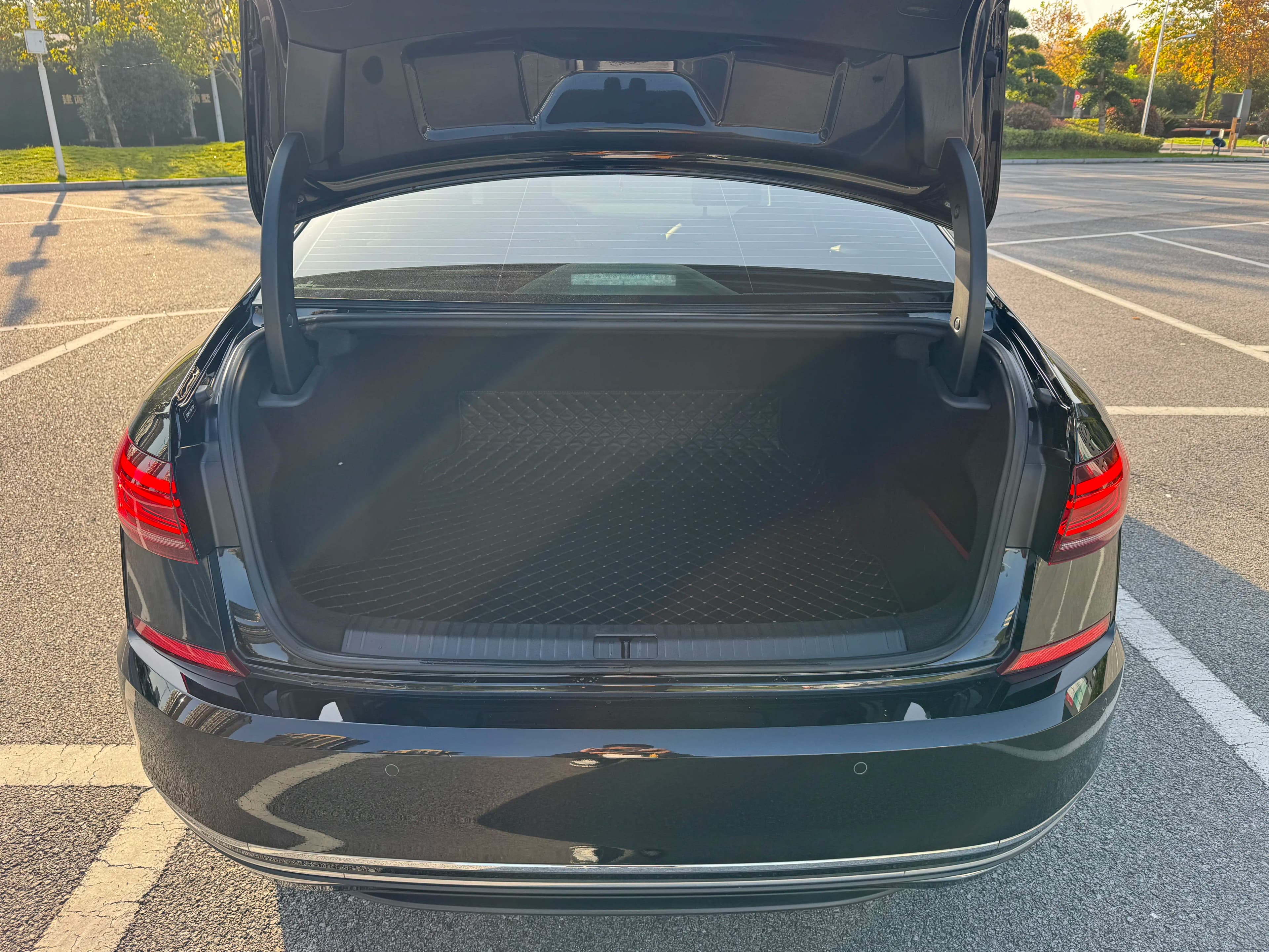 Volkswagen Passat 2022 г. 76105 км. — фото 9