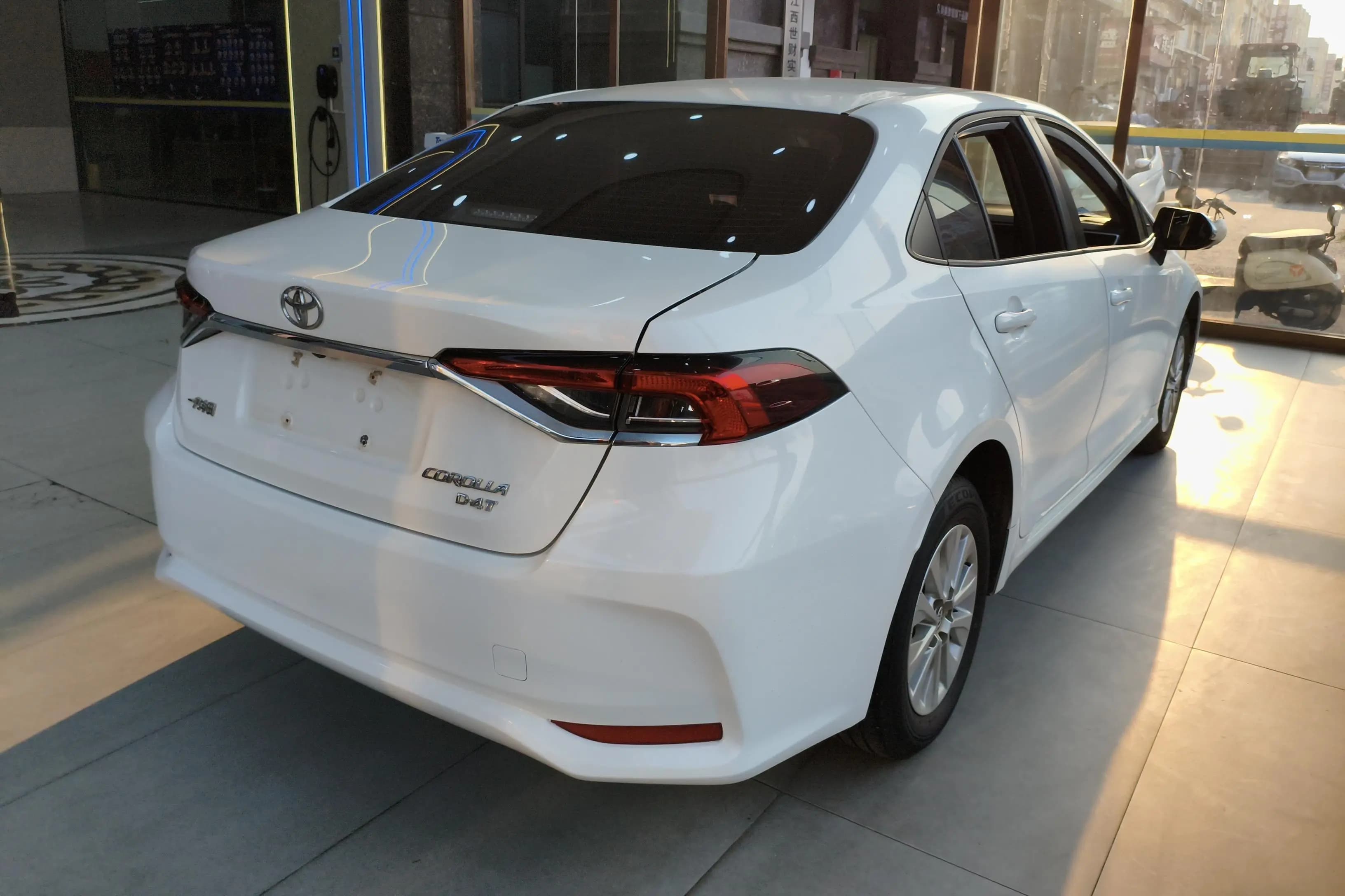 Toyota Corolla 2022 г. 43629 км. — фото 3