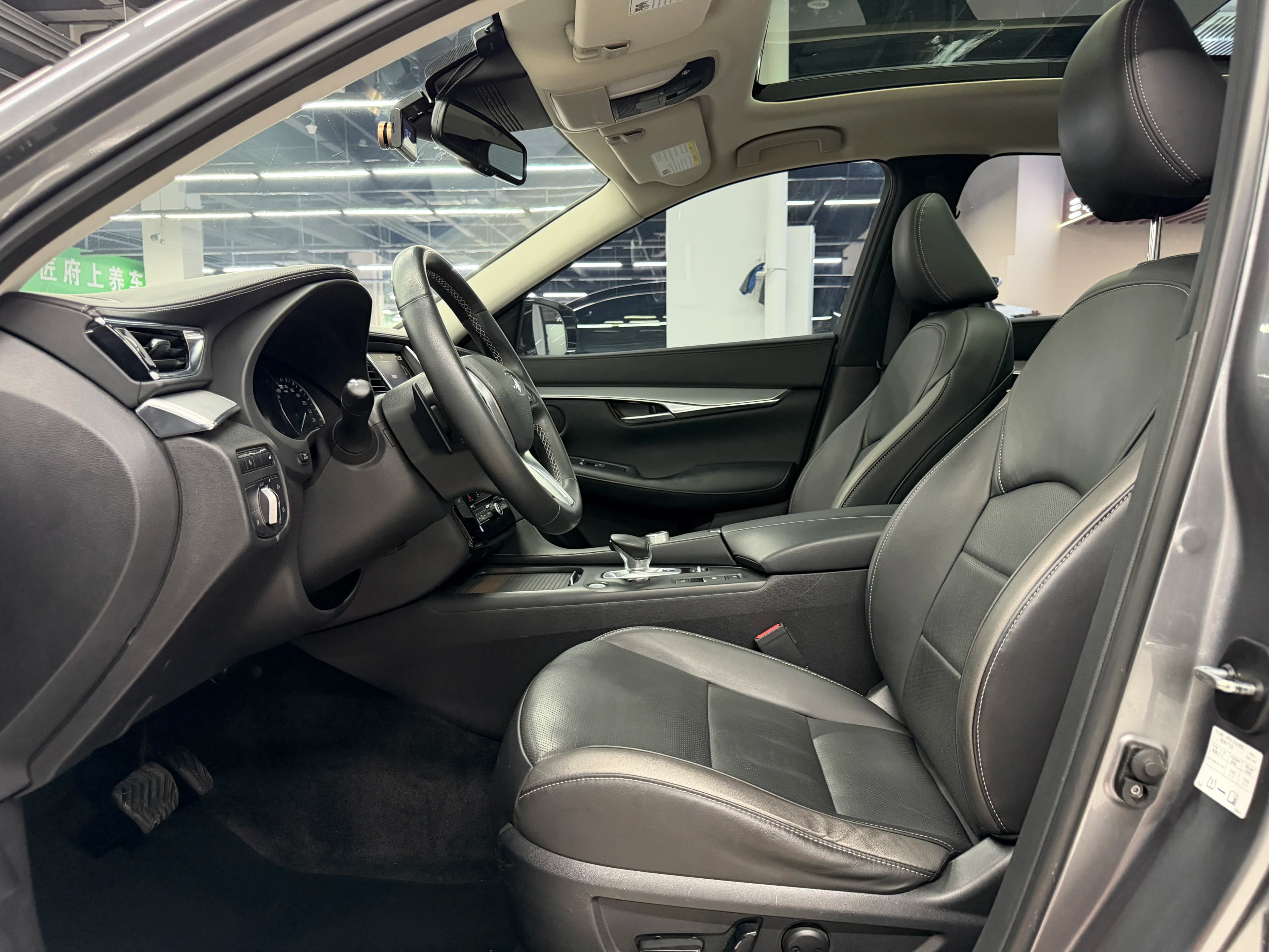 Infiniti QX50 2021 г. 87017 км. — фото 17