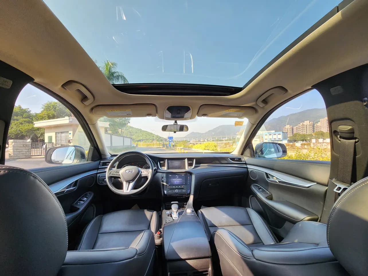 Infiniti QX50 2021 г. 40116 км. — фото 9