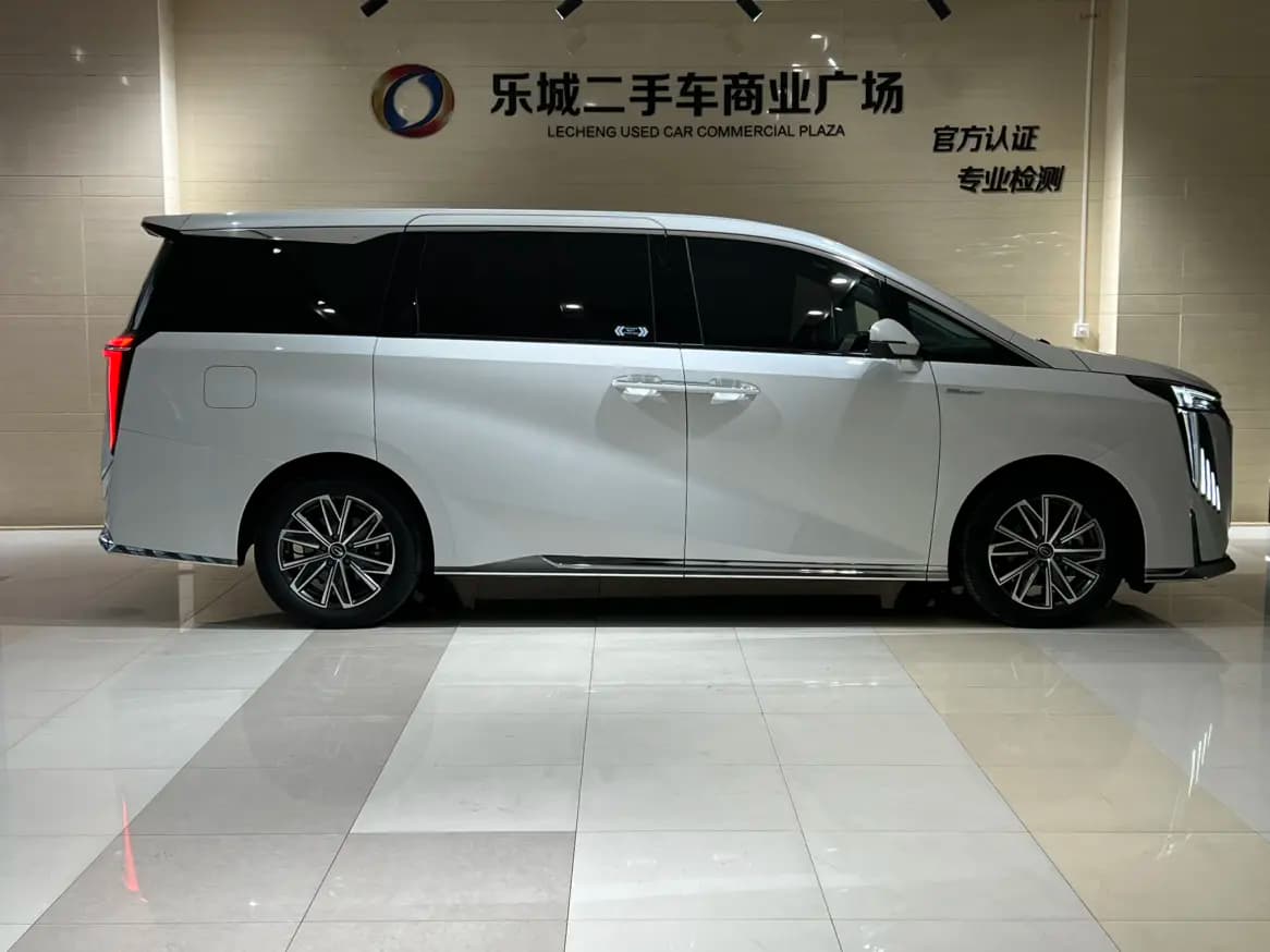 GAC Trumpchi M8 2023 г. 48037 км. — фото 7