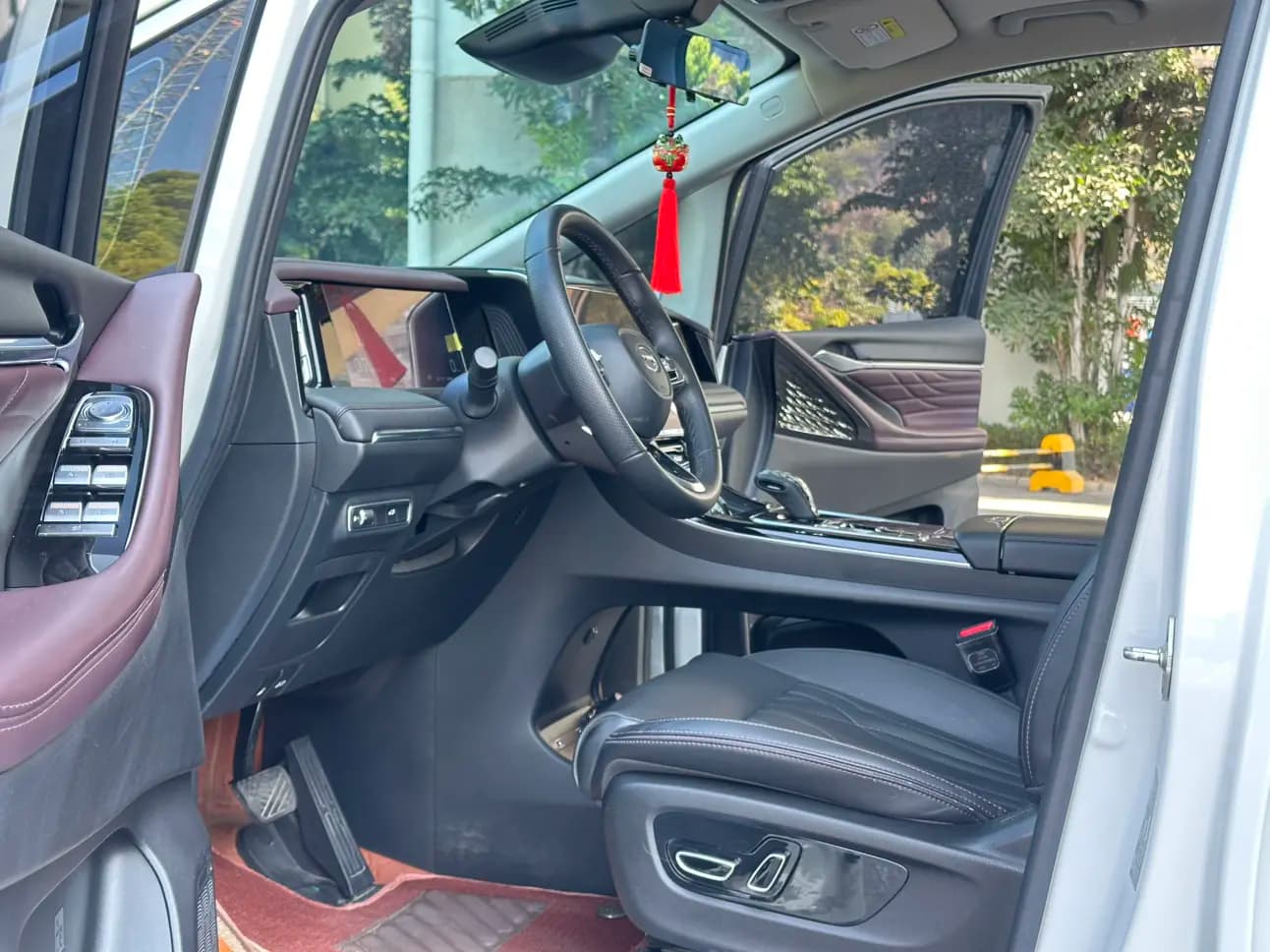 GAC Trumpchi M8 2024 г. 60041 км. — фото 14