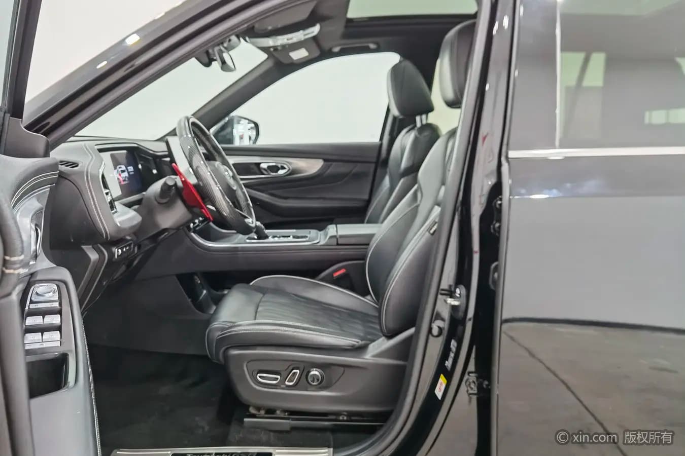 GAC Trumpchi GS8 2022 г. 116011 км. — фото 17