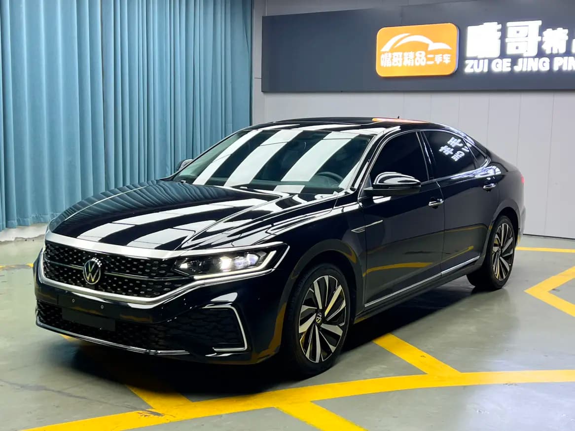 Volkswagen Passat 2022 г. 70082 км. — фото 1