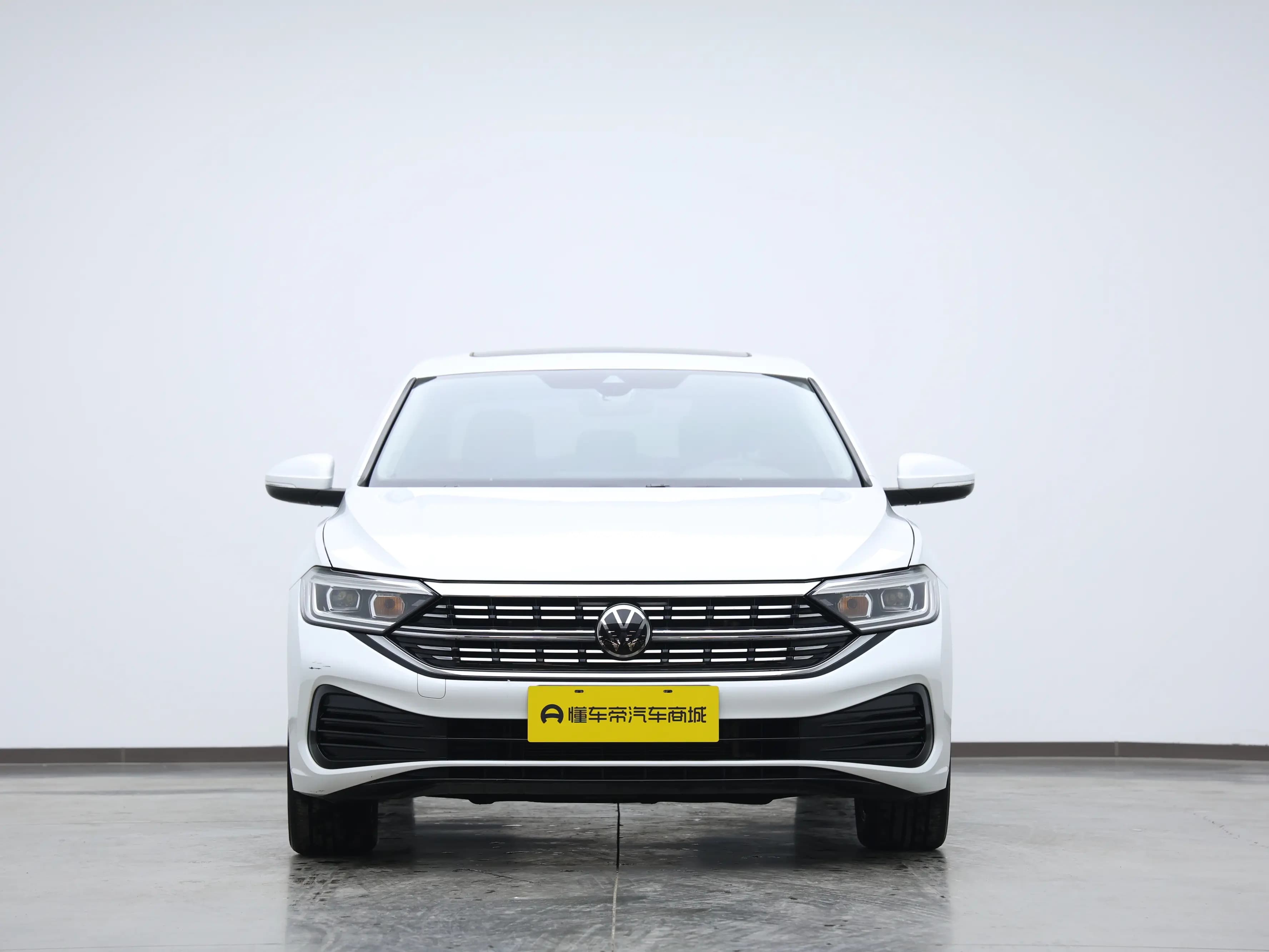 Volkswagen Sagitar 2022 г. 26700 км. — фото 2