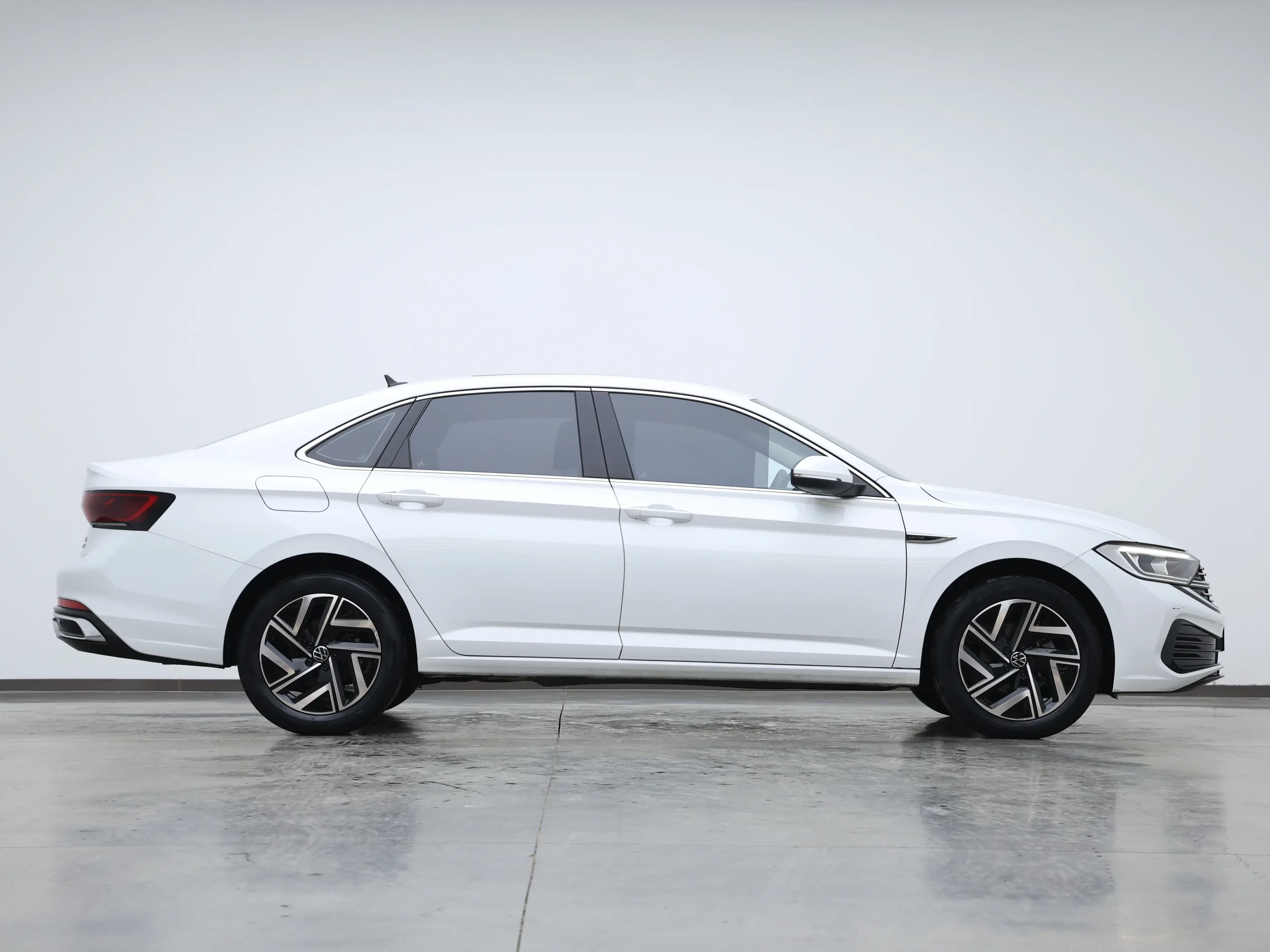Volkswagen Sagitar 2022 г. 26700 км. — фото 8
