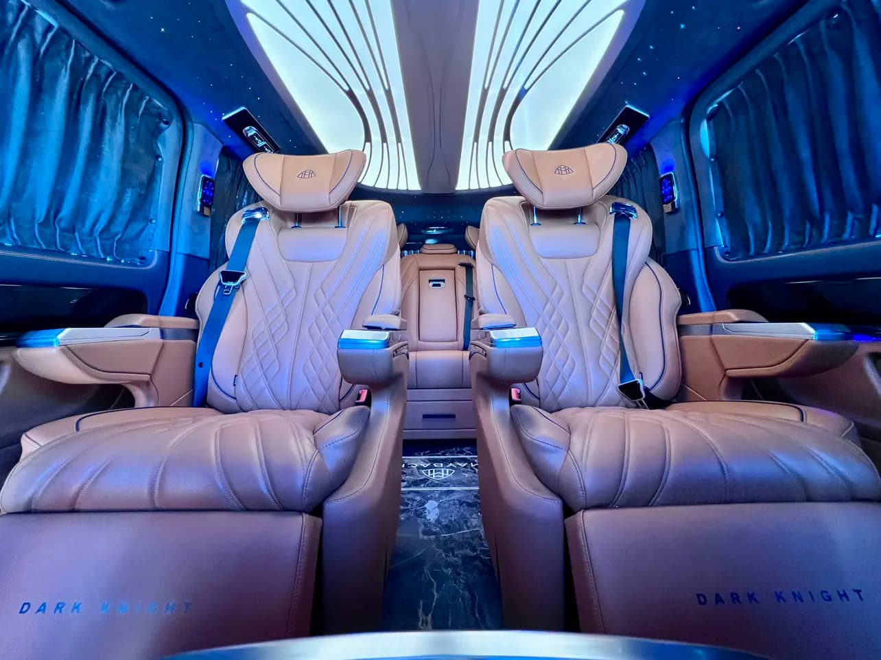 Mercedes-Benz Vito 2024 г. 40098 км. — фото 15