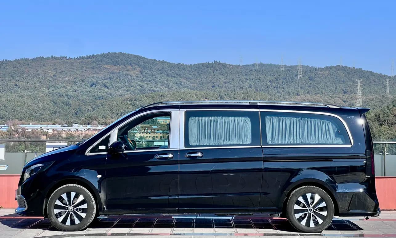Mercedes-Benz Vito 2024 г. 40098 км. — фото 4