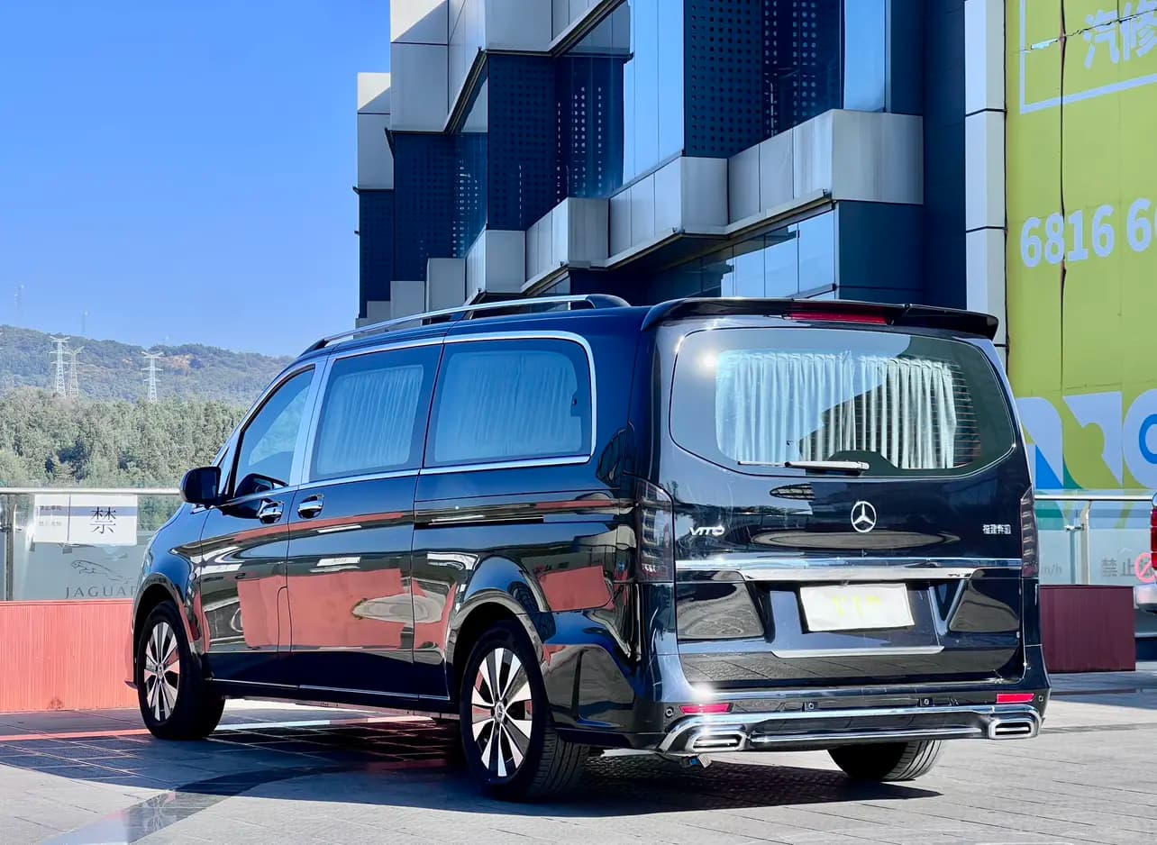 Mercedes-Benz Vito 2024 г. 40098 км. — фото 5