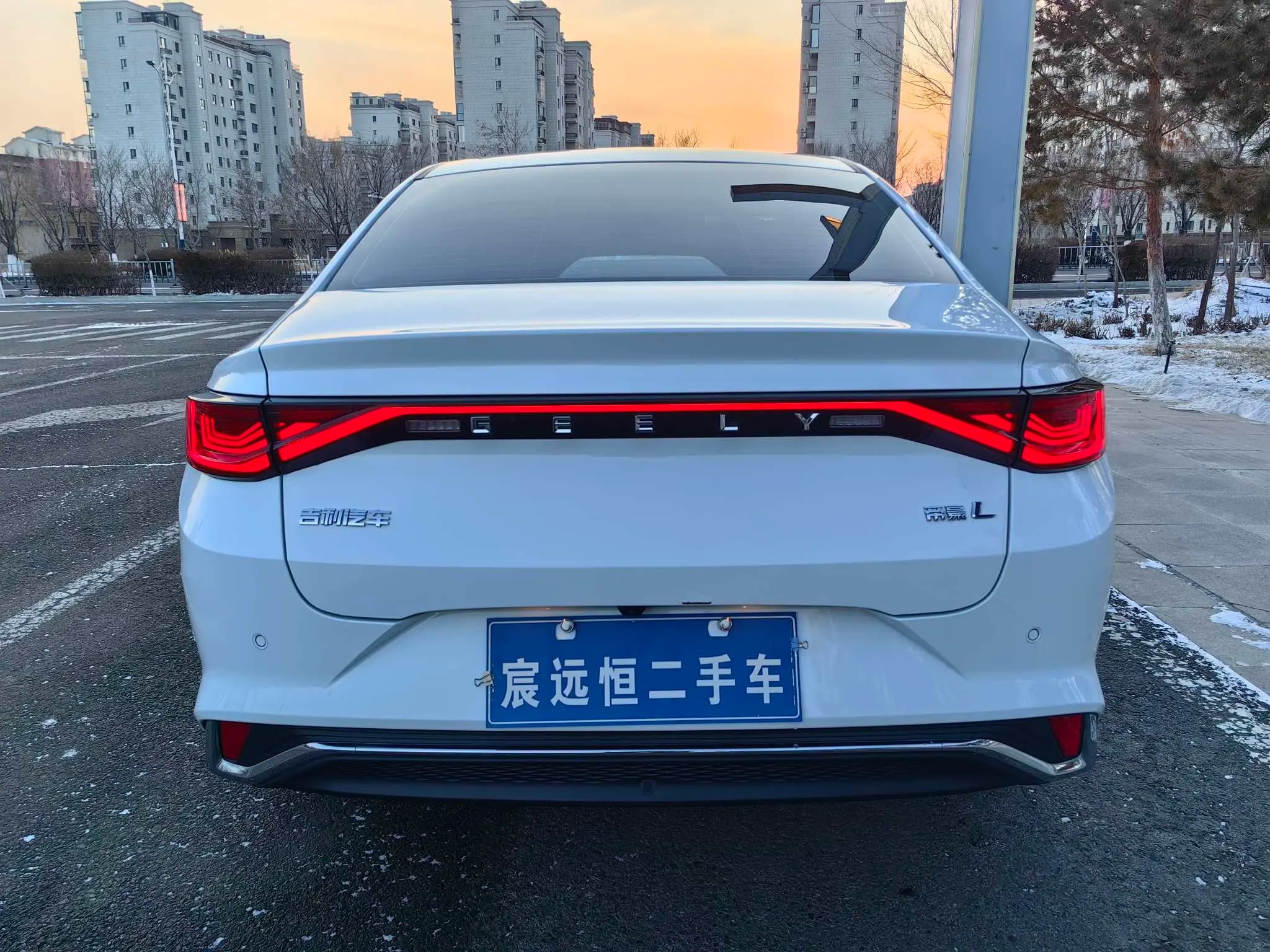 Geely Emgrand L 2022 г. 18015 км. — фото 4