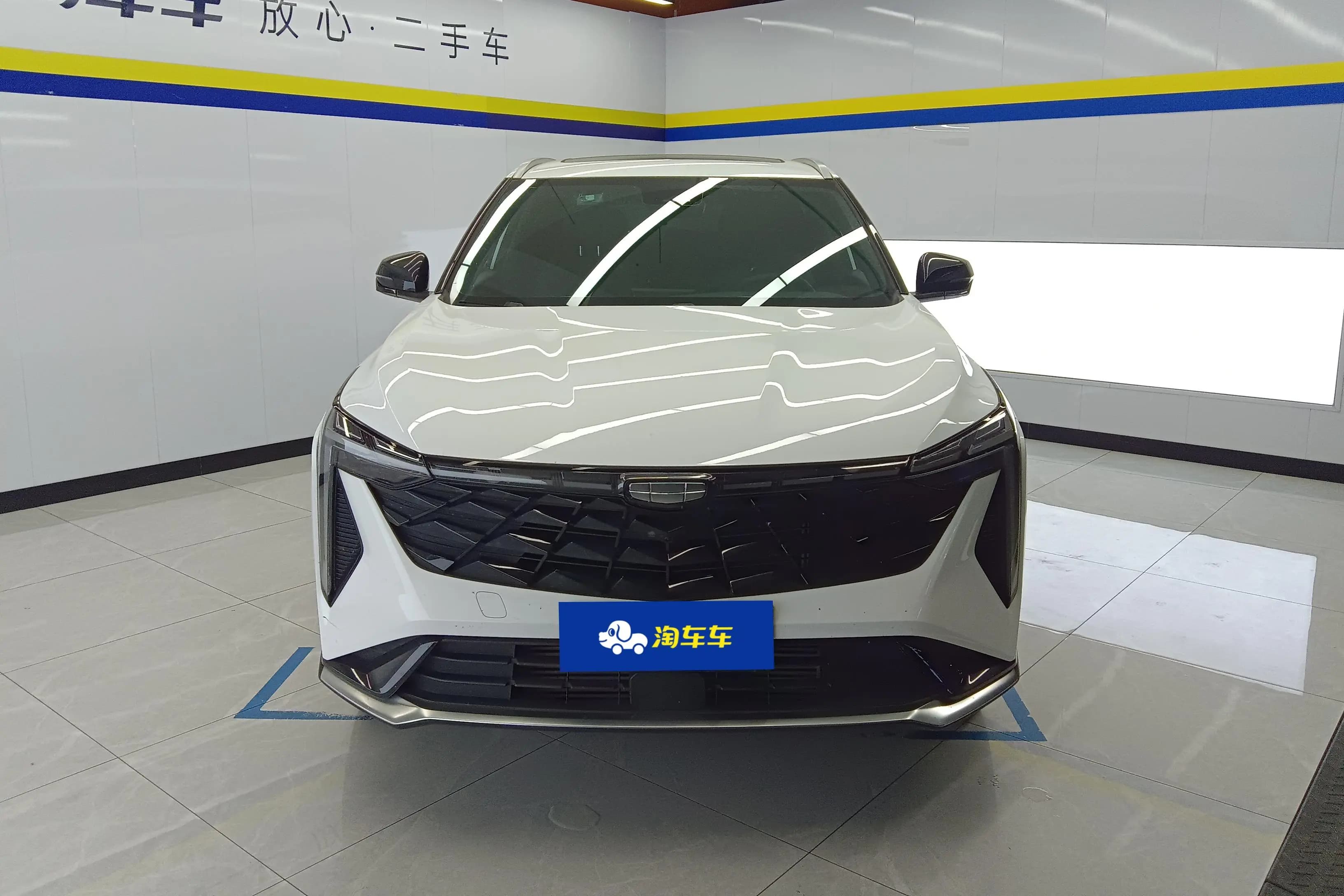 Geely Atlas 2023 г. 16904 км. — фото 2