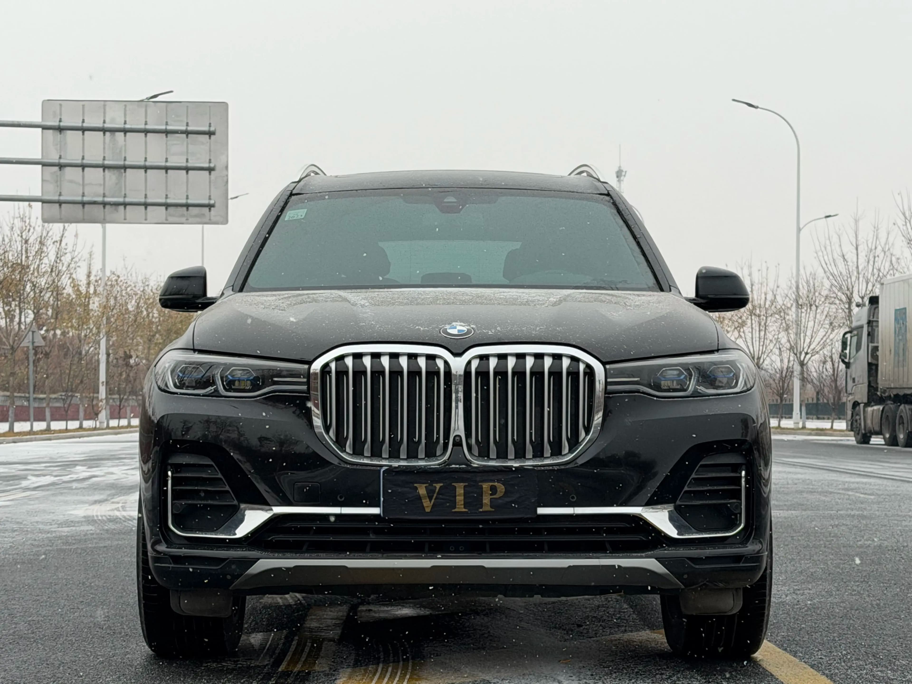 BMW X7 2021 г. 67073 км. — фото 2