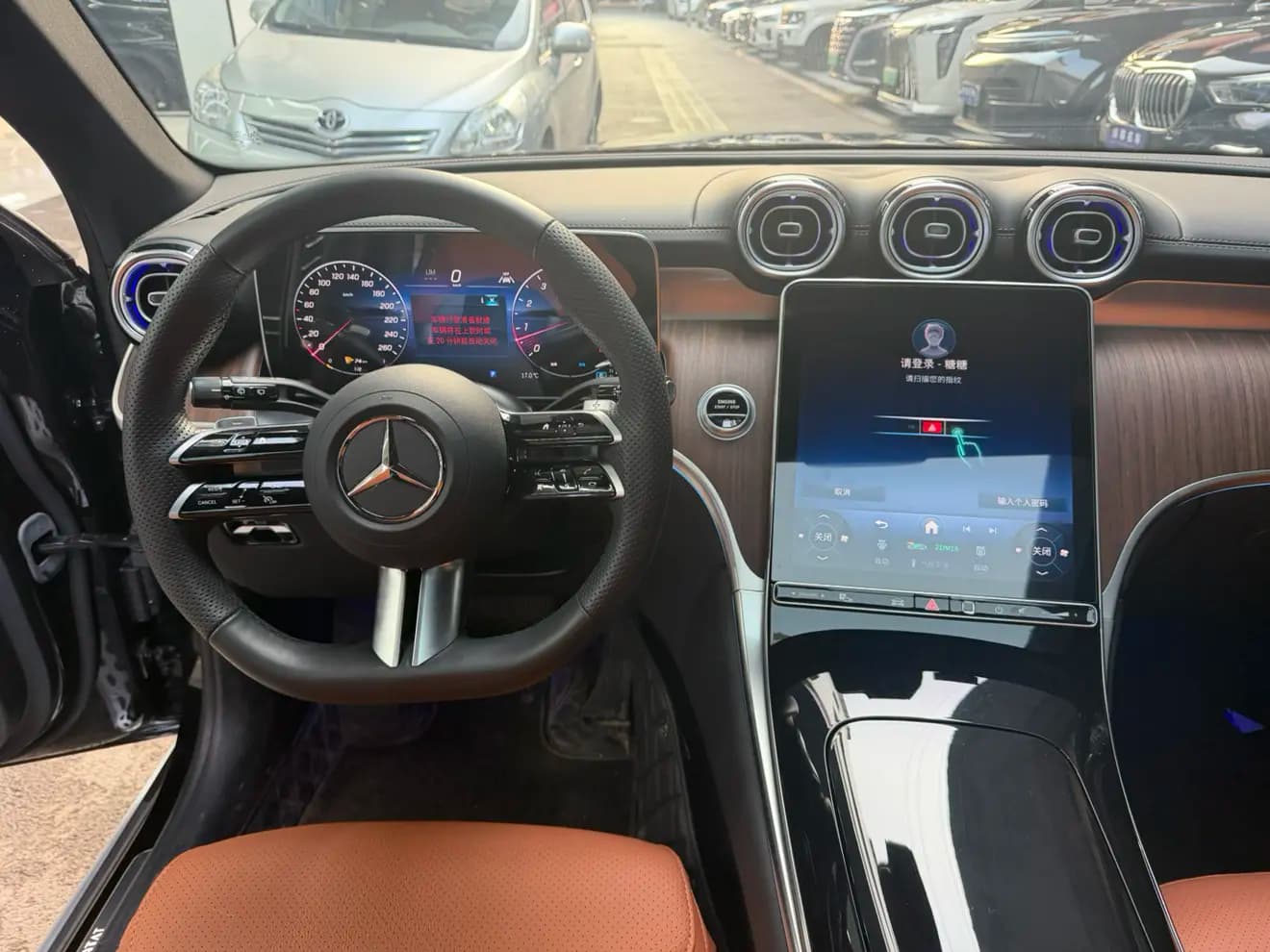 Mercedes-Benz GLC 2025 г. 23033 км. — фото 15