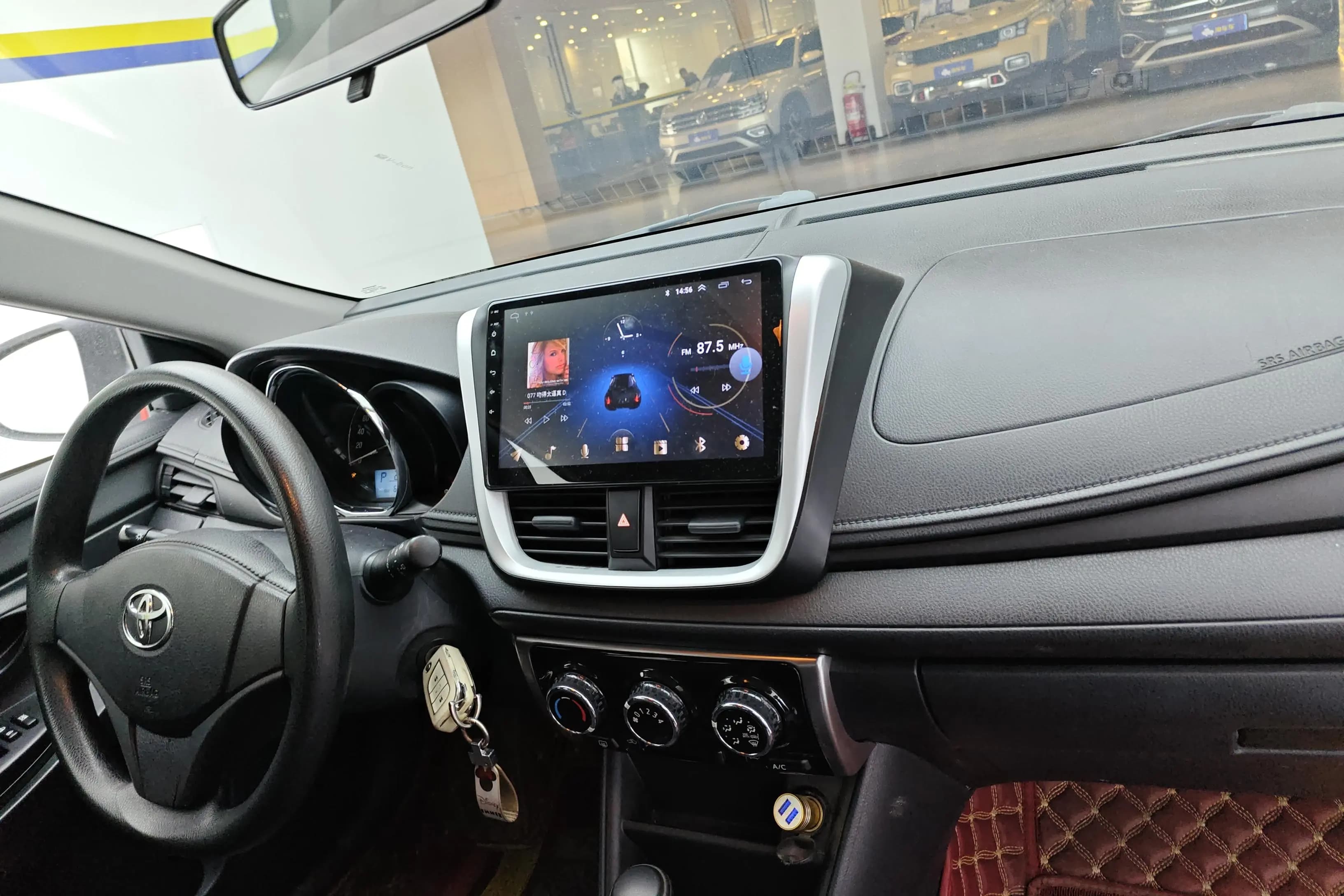 Toyota Yaris L 2021 г. 67008 км. — фото 12