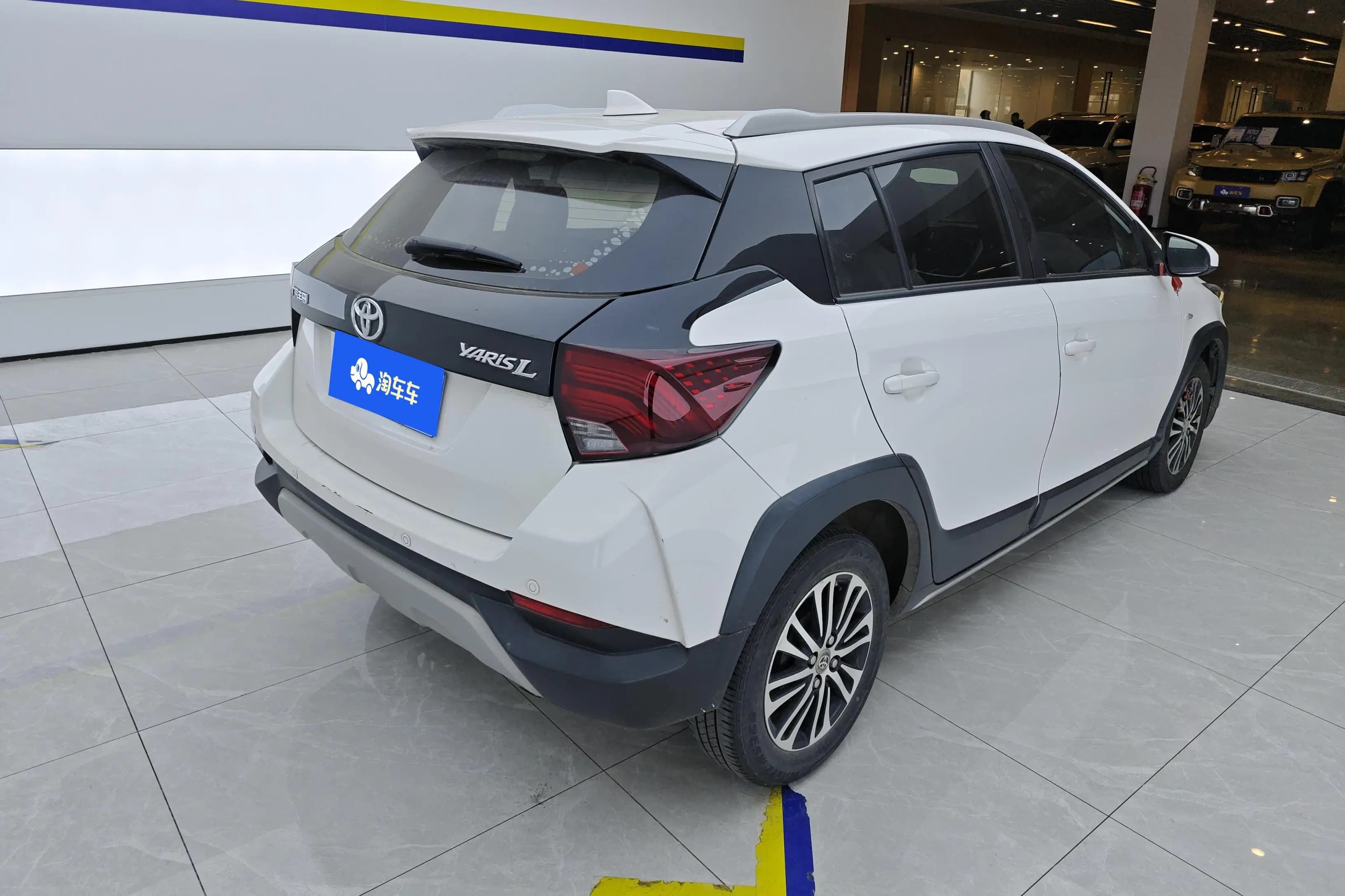 Toyota Yaris L 2021 г. 67008 км. — фото 3
