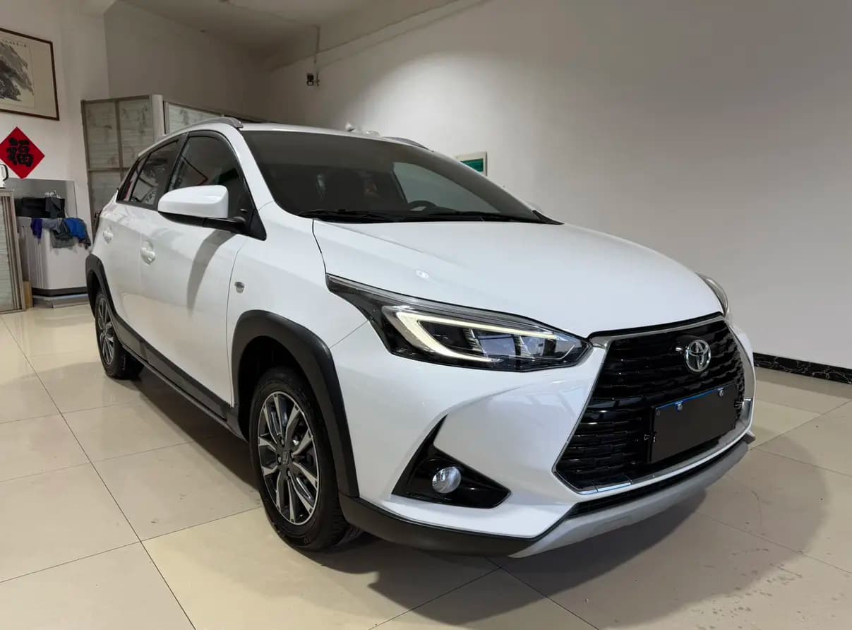 Toyota Yaris L 2022 г. 9010 км. — фото 3
