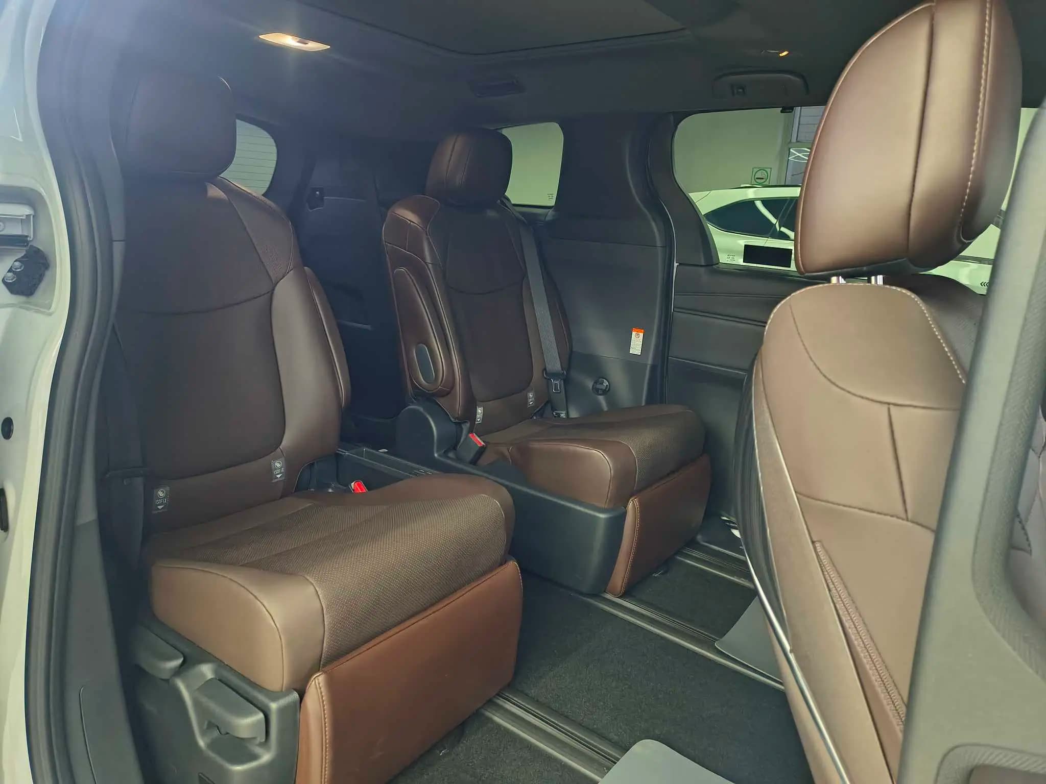 Toyota Granvia 2025 г. 13645 км. — фото 20
