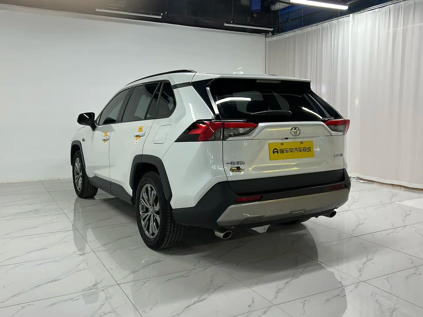 Toyota RAV4 2024 г. 17270 км. — фото 5