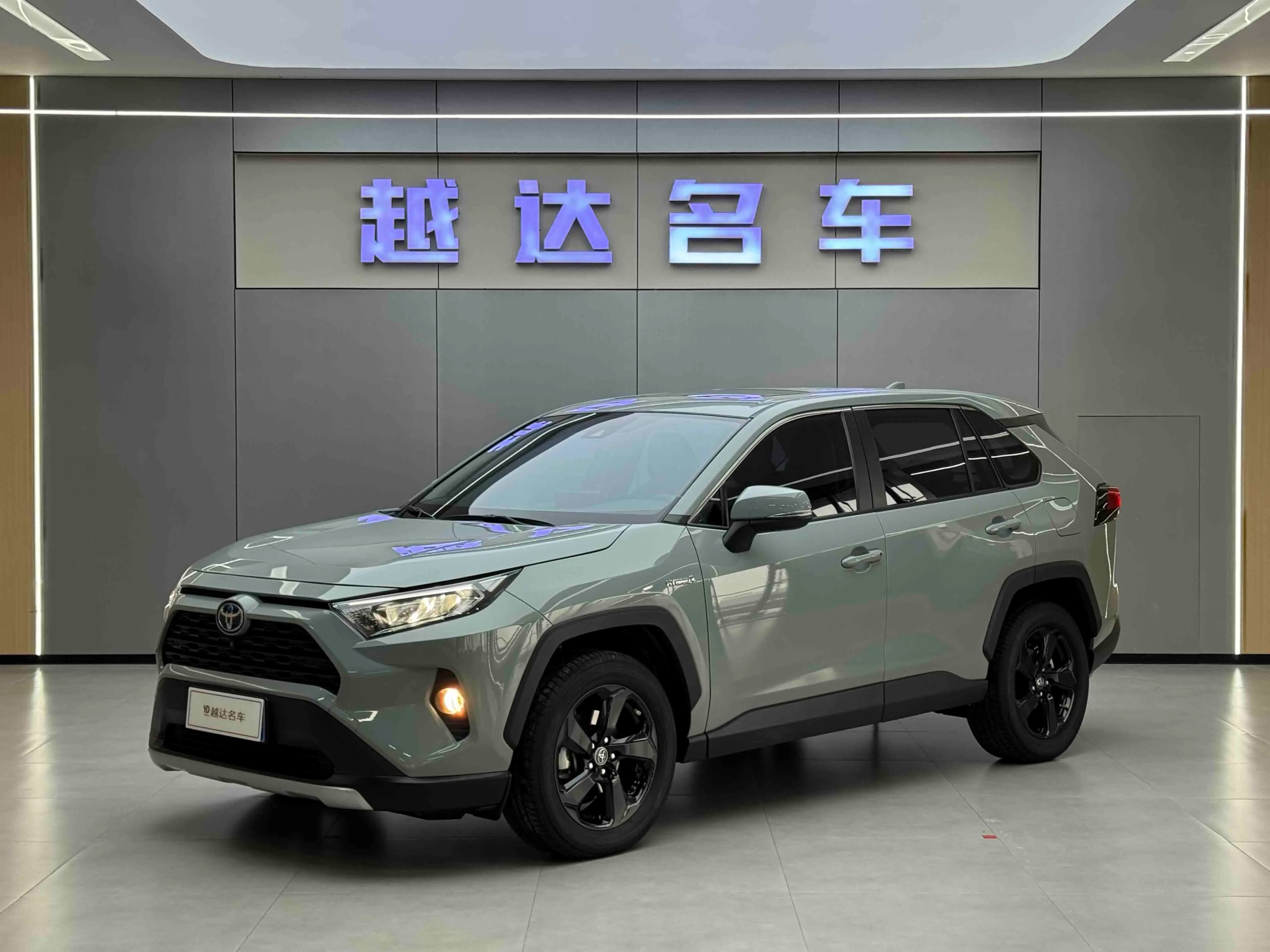 Toyota RAV4 2022 г. 19047 км.