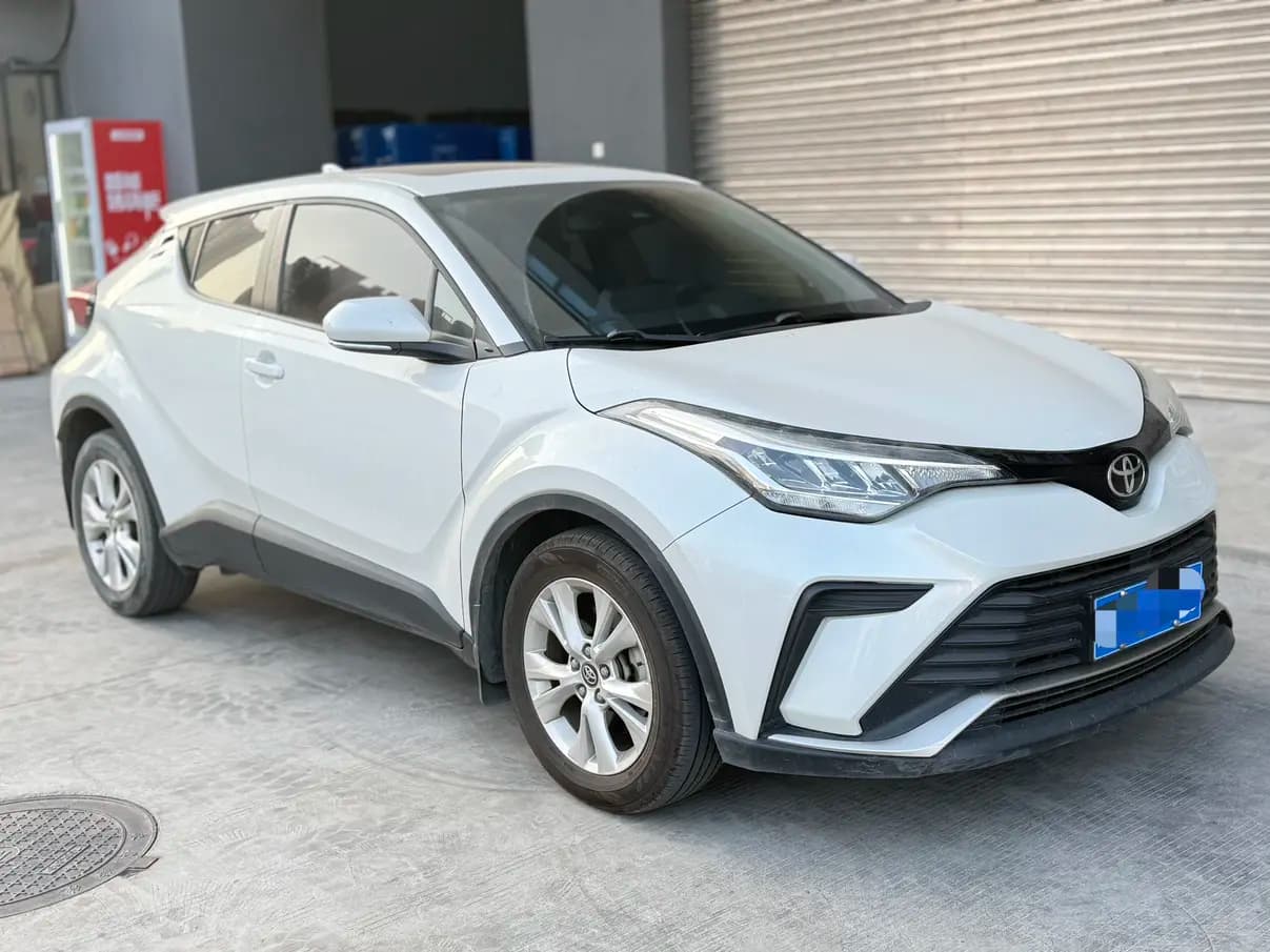 Toyota C-HR Hybrid 2022 г. 58055 км. — фото 2