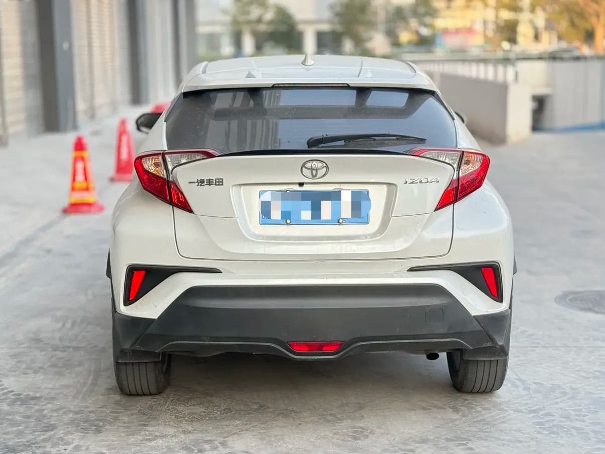 Toyota C-HR Hybrid 2022 г. 58055 км. — фото 4