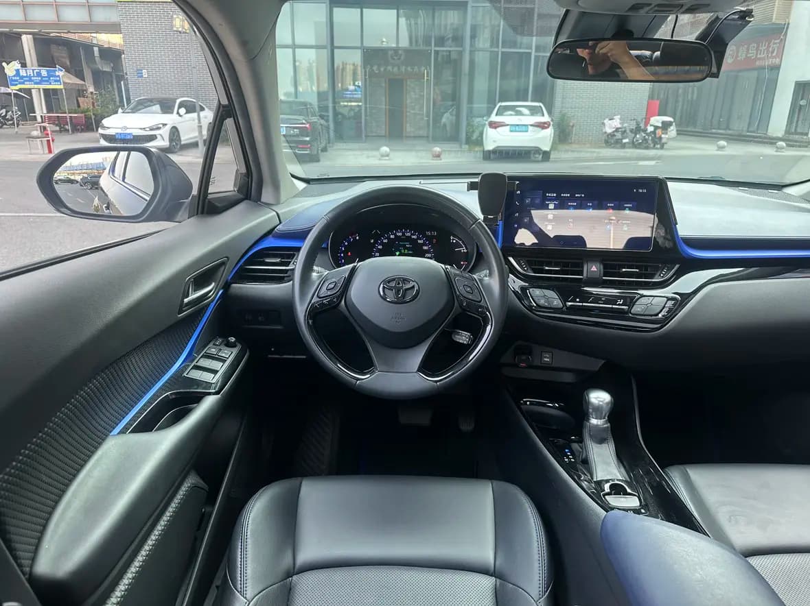 Toyota C-HR 2024 г. 23056 км. — фото 11