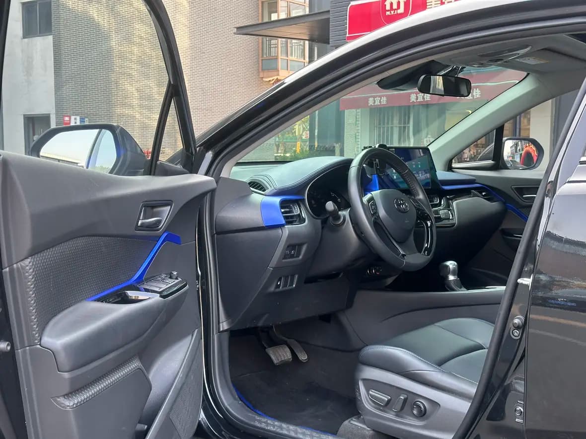 Toyota C-HR 2024 г. 23056 км. — фото 14