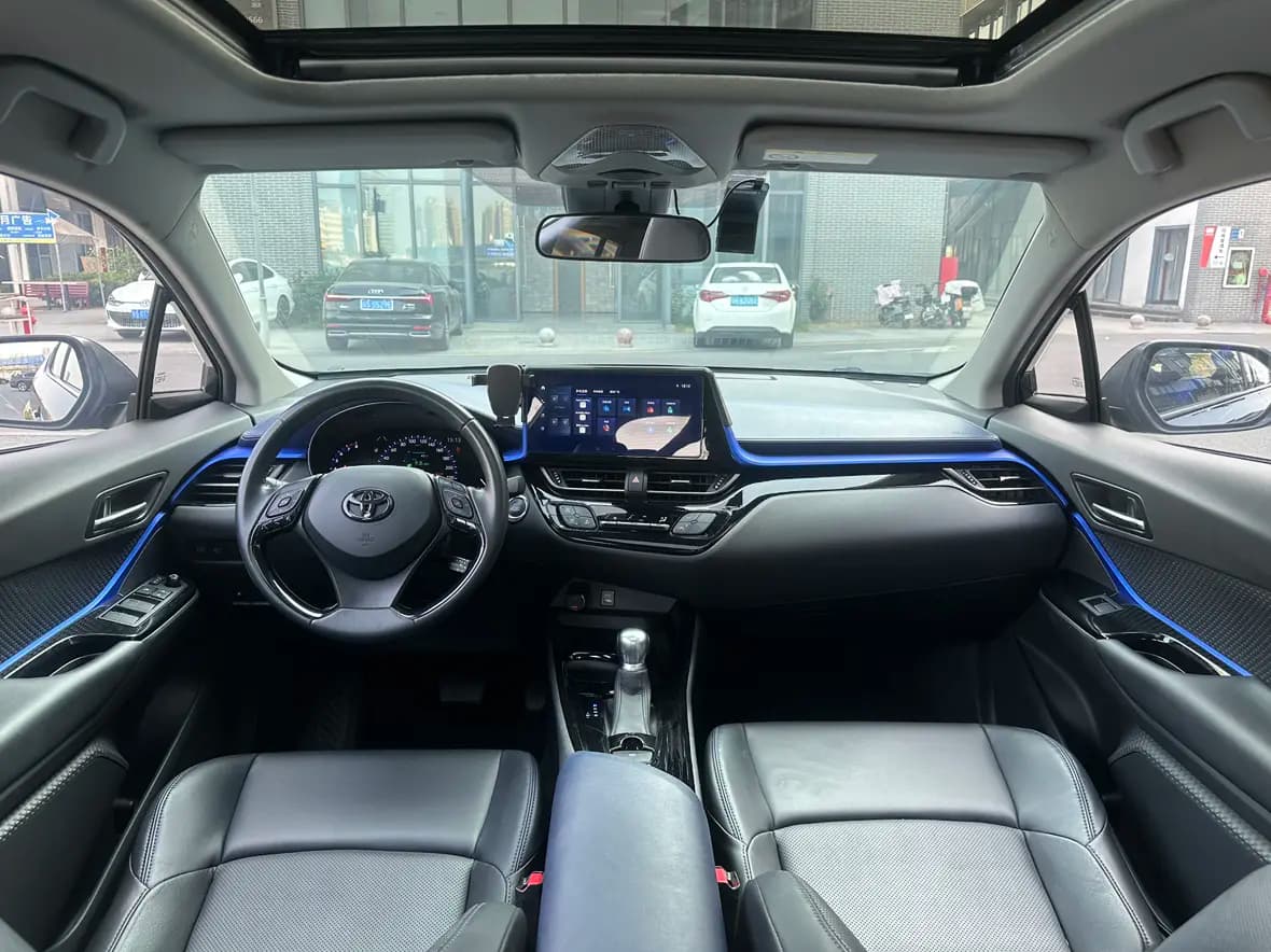 Toyota C-HR 2024 г. 23056 км. — фото 7
