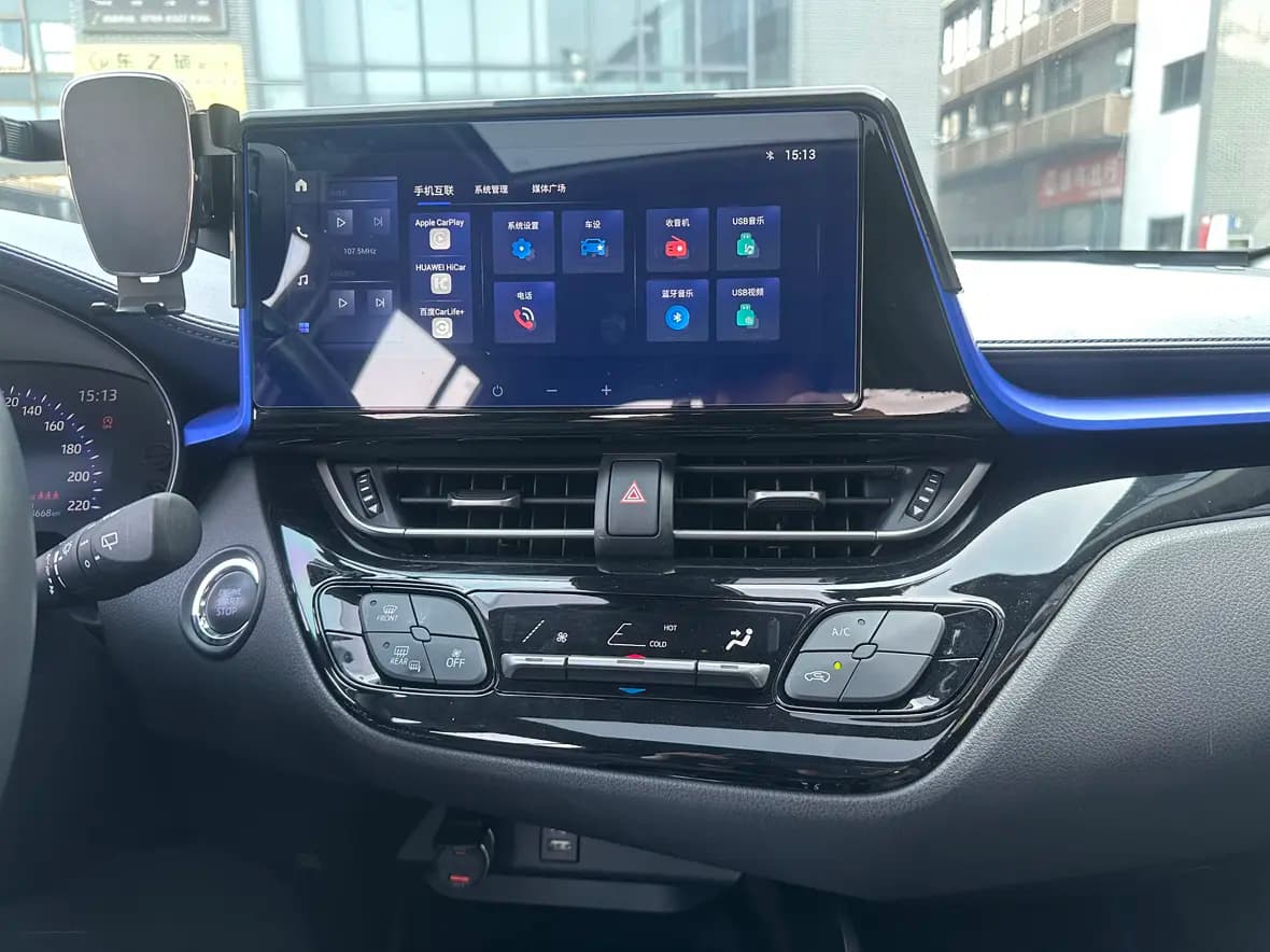 Toyota C-HR 2024 г. 23056 км. — фото 8