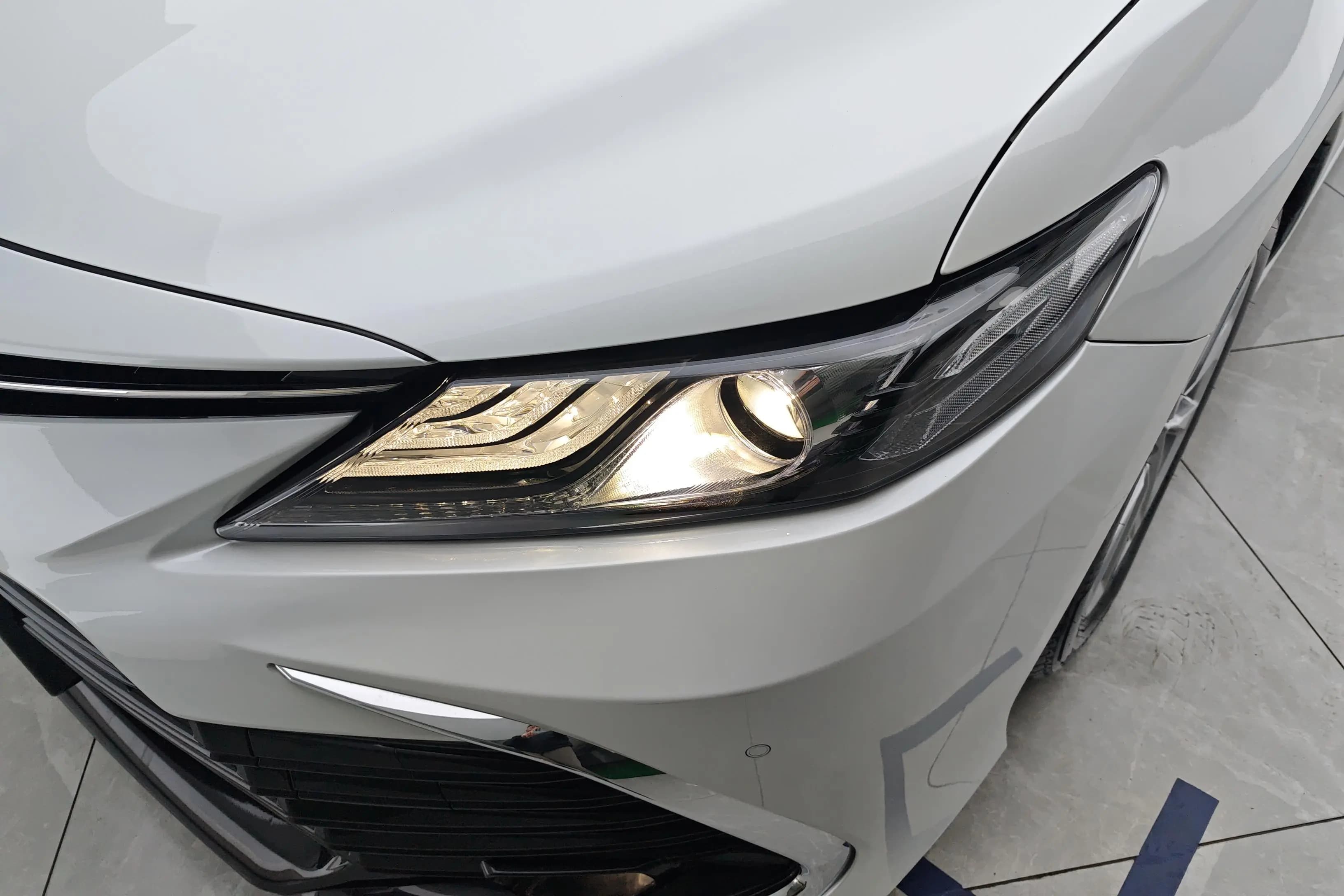 Toyota Camry 2022 г. 42320 км. — фото 4