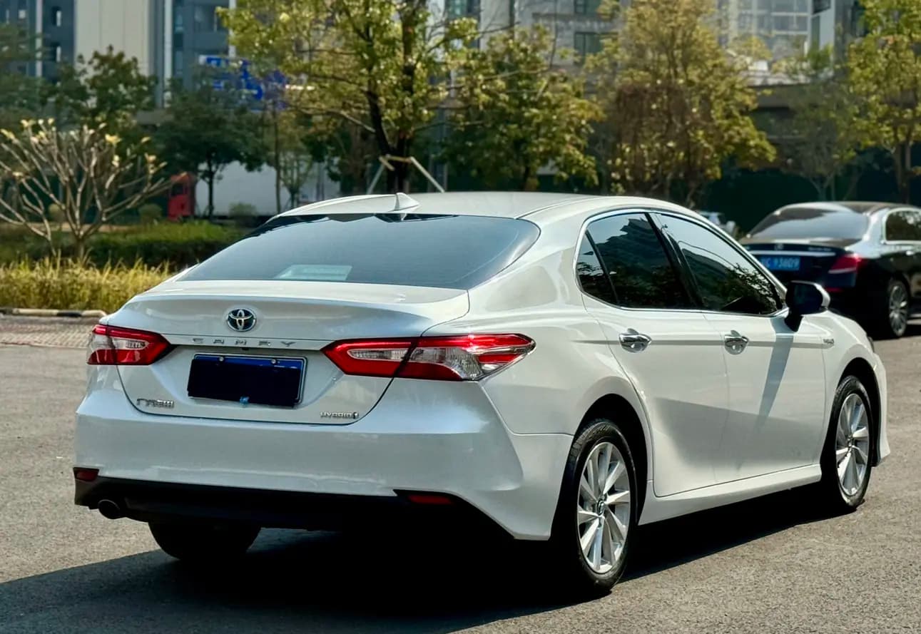 Toyota Camry 2023 г. 27021 км. — фото 7