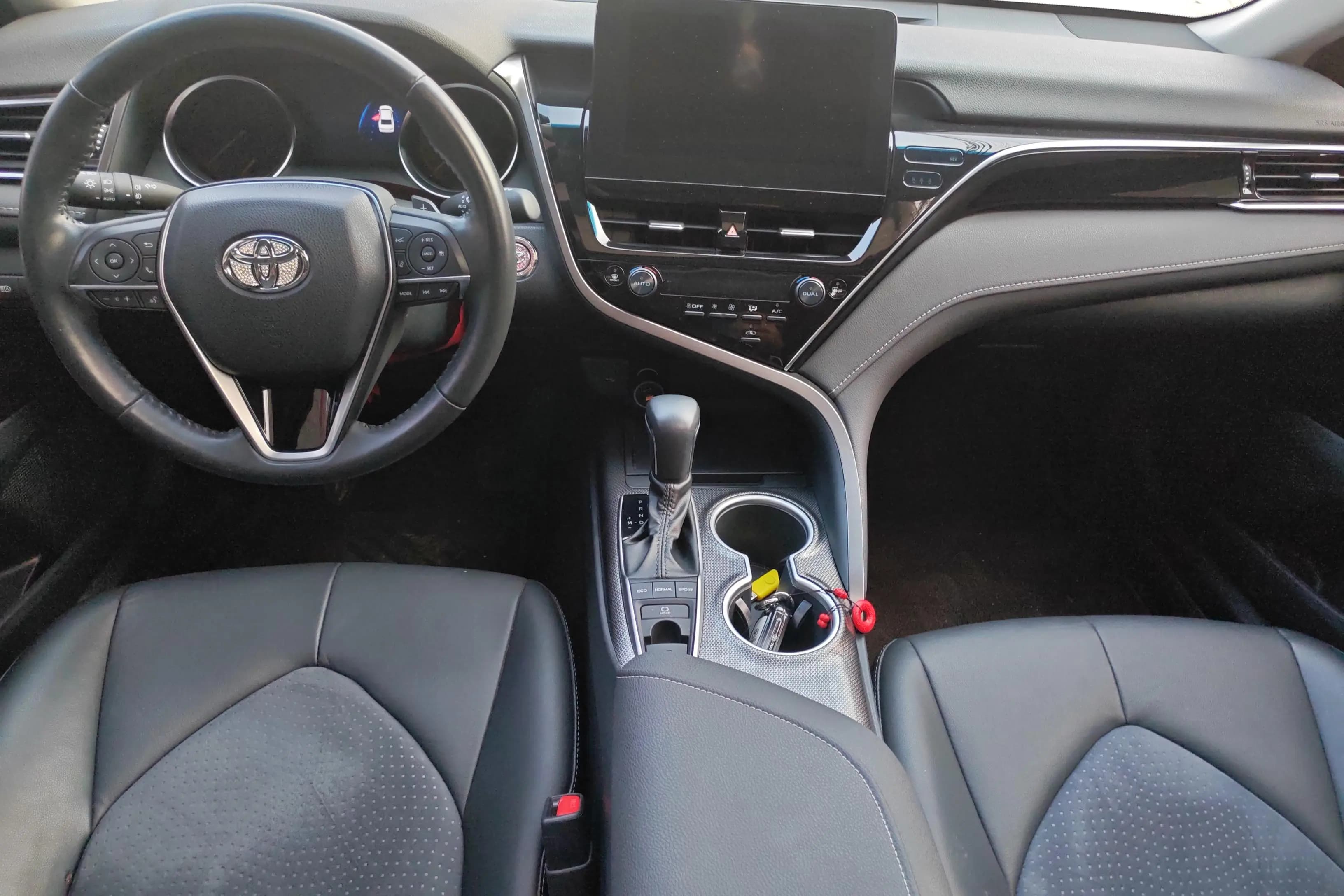 Toyota Camry 2023 г. 28527 км. — фото 14