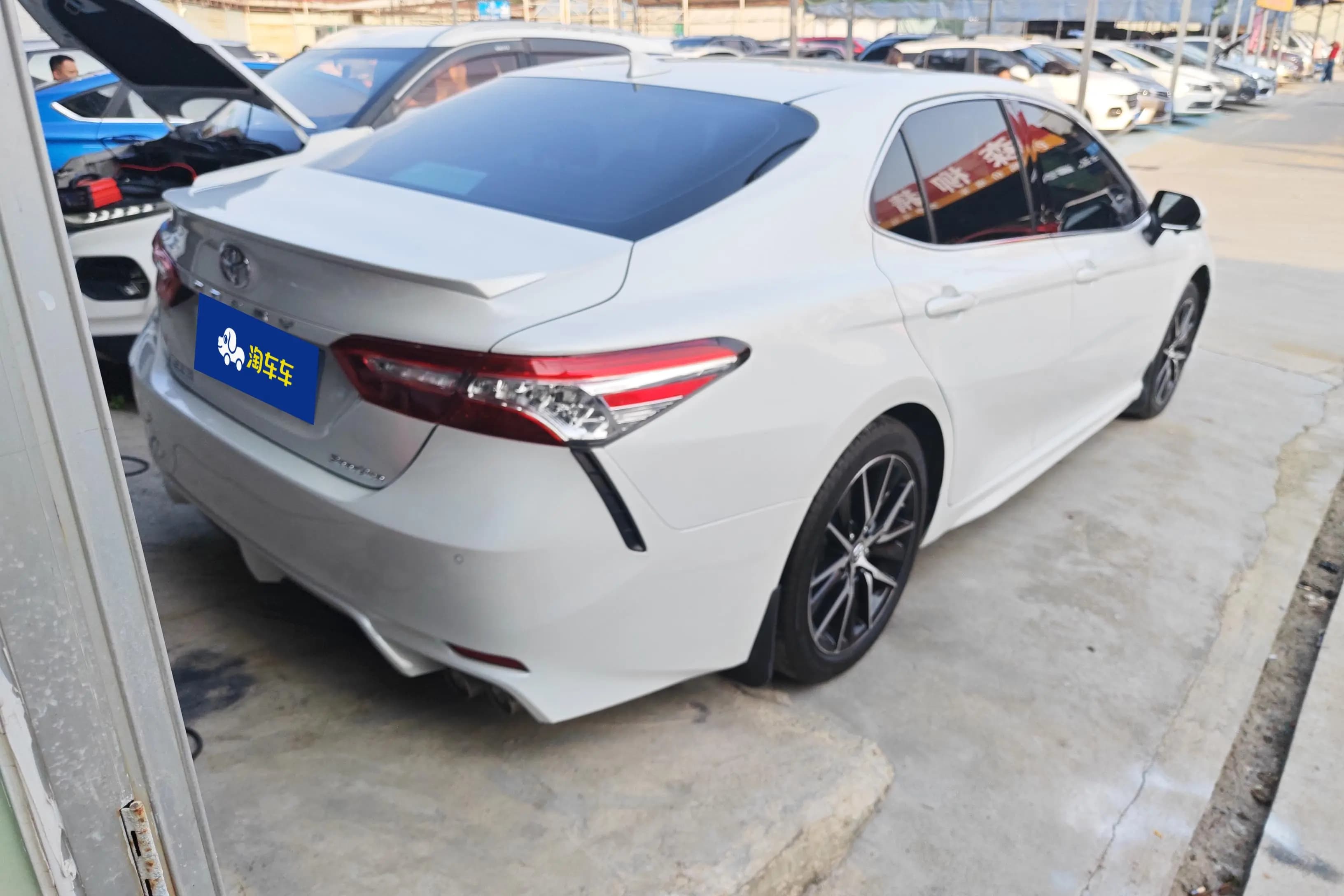 Toyota Camry 2023 г. 28527 км. — фото 3