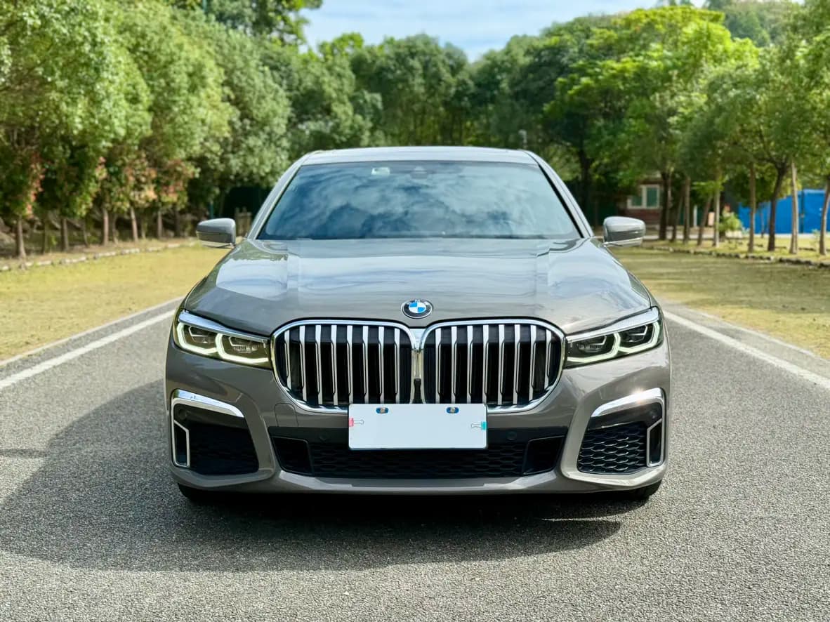 BMW 7 Series 2021 г. 91112 км. — фото 2